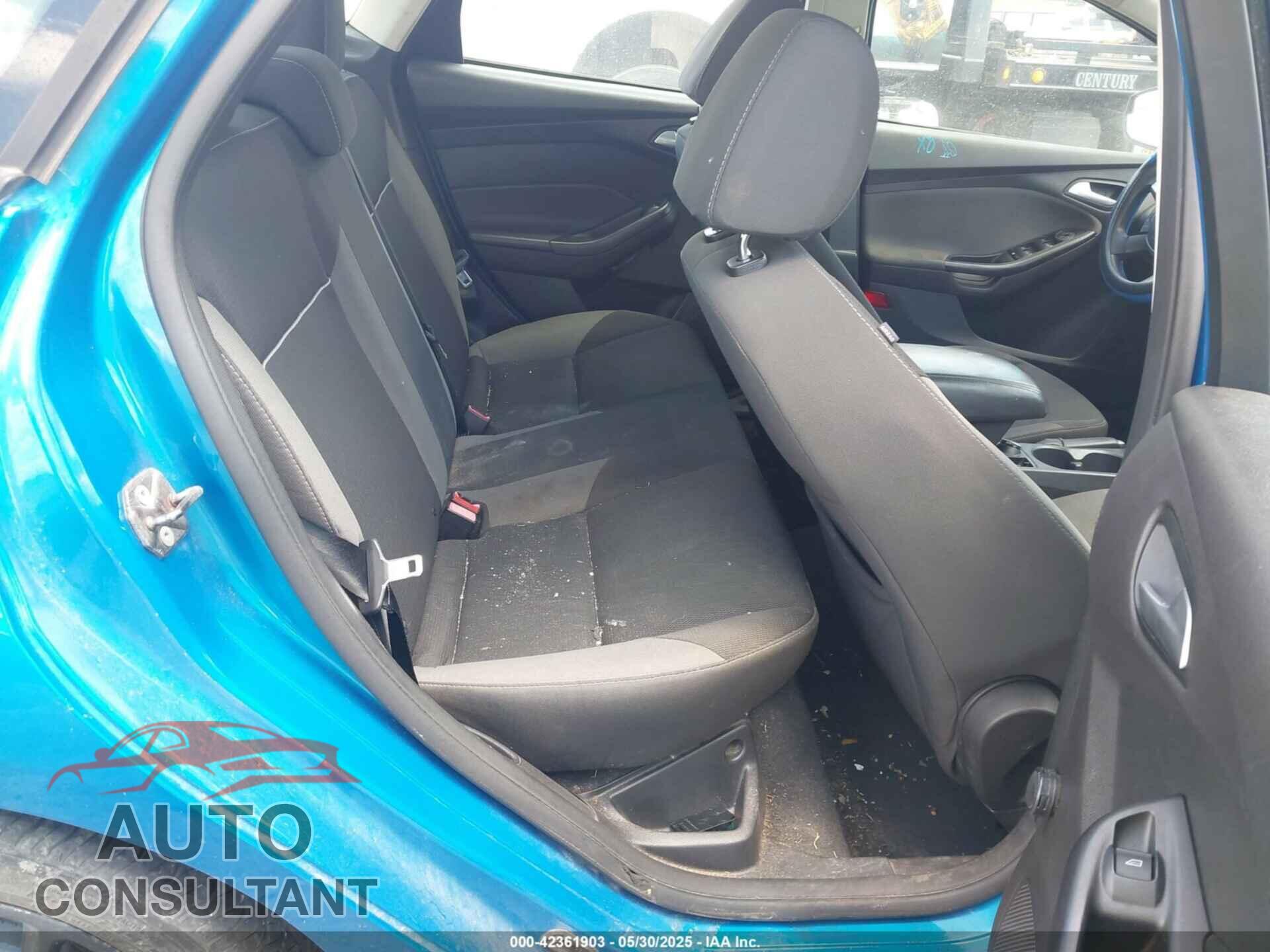 FORD FOCUS 2013 - 1FADP3F29DL300041
