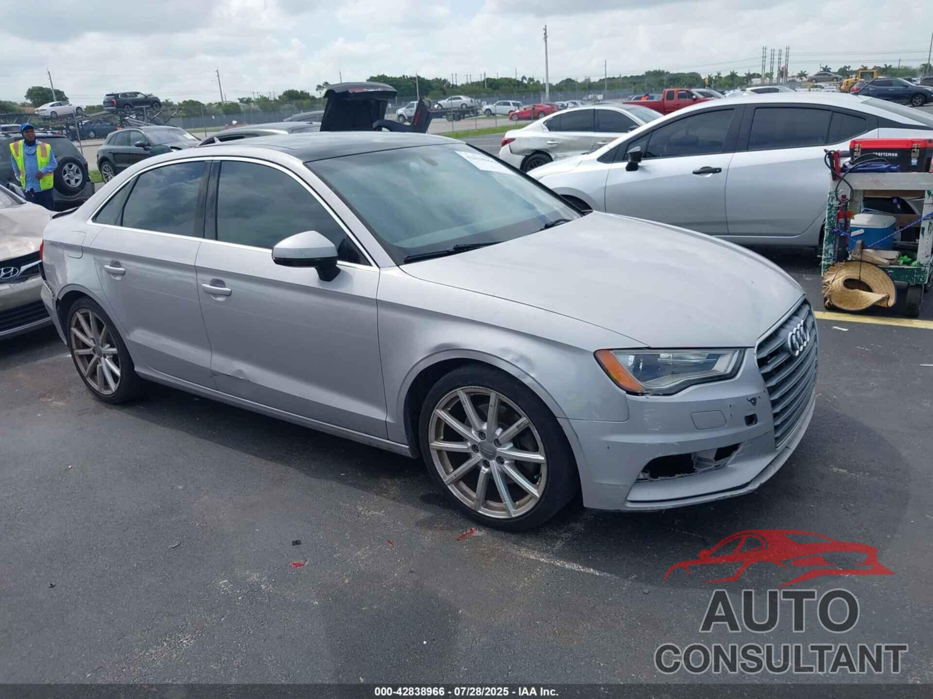 AUDI A3 2015 - WAUEFGFF1F1118910