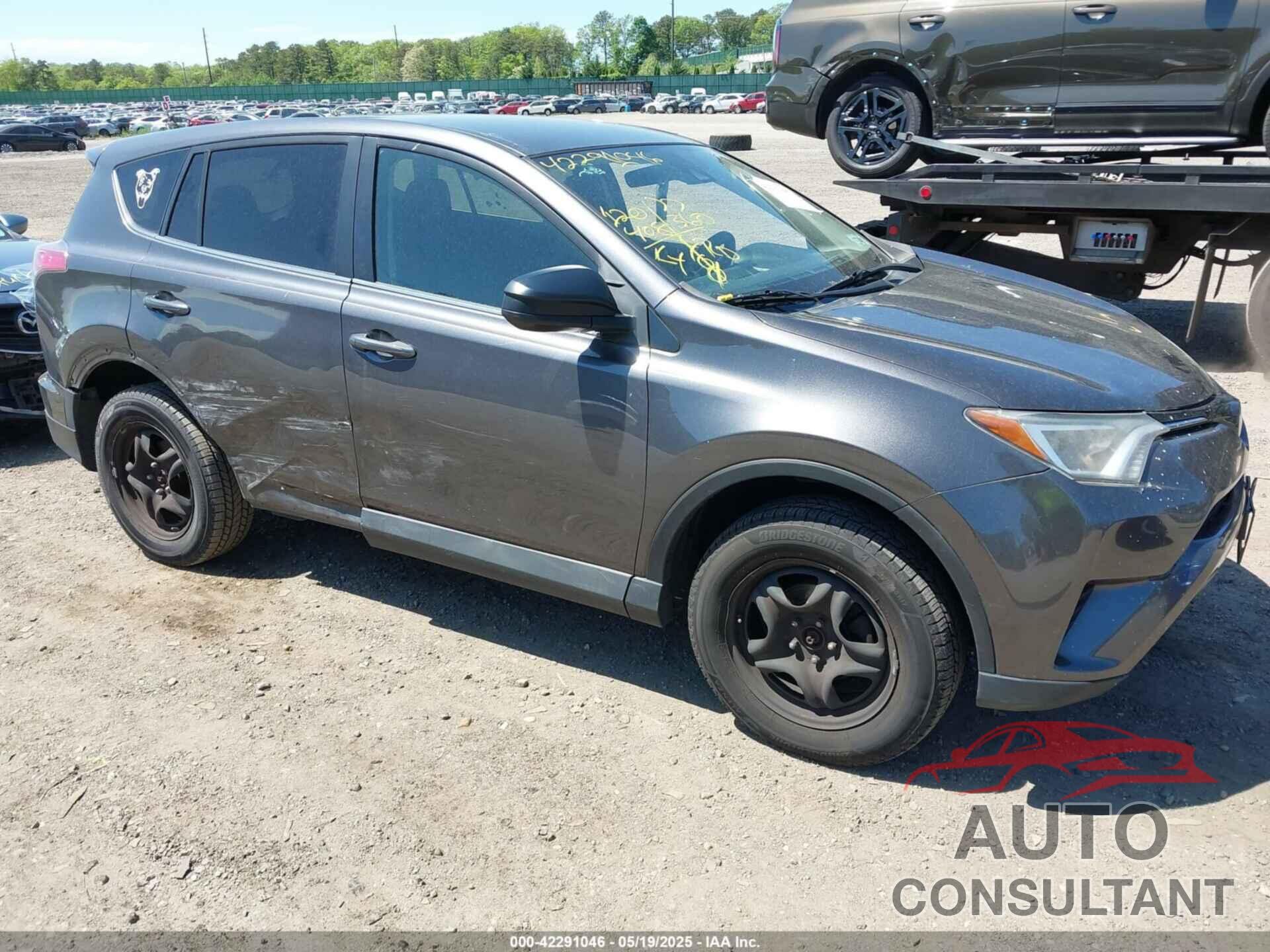 TOYOTA RAV4 2018 - 2T3BFREV9JW695995