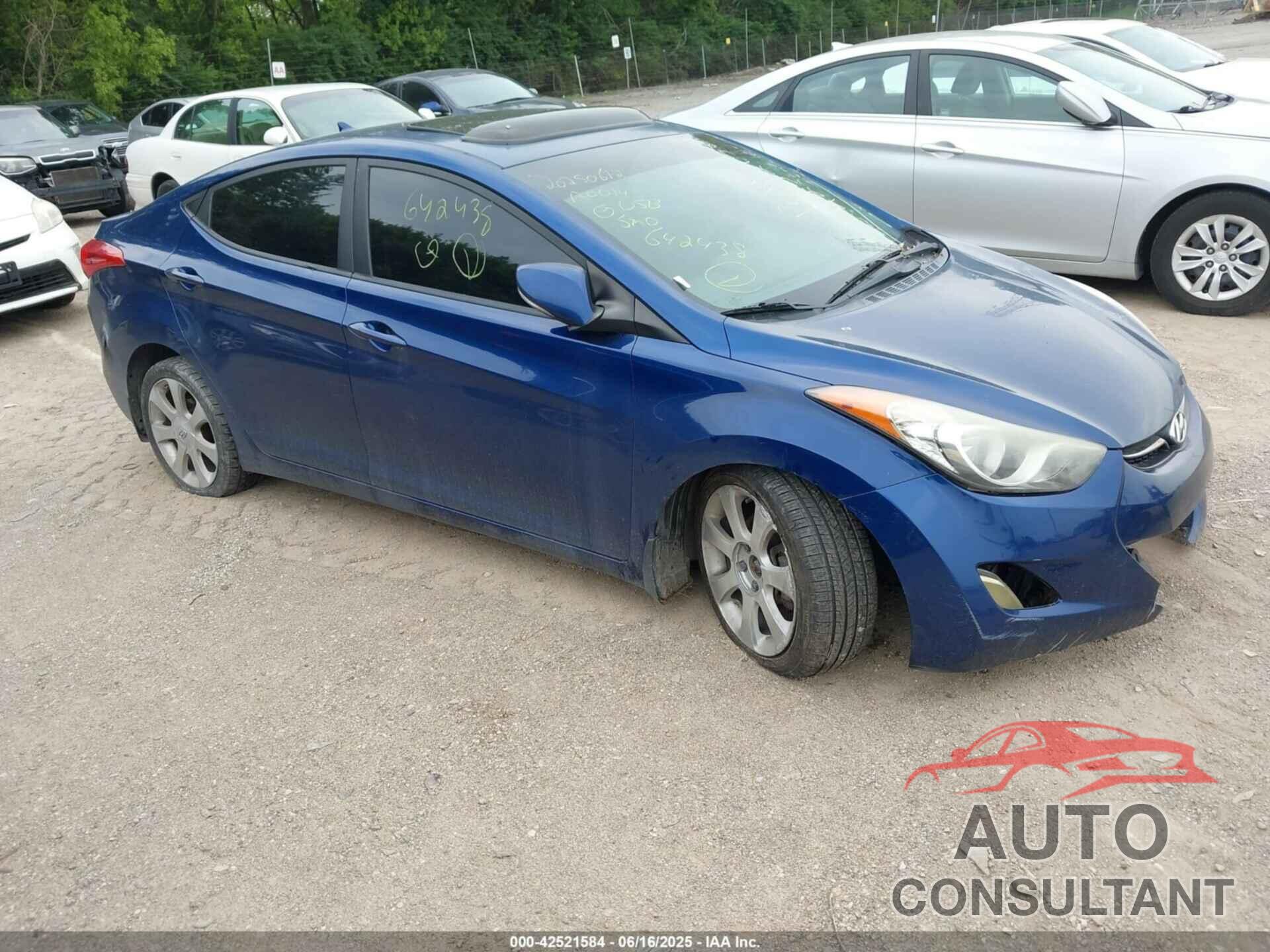 HYUNDAI ELANTRA 2013 - KMHDH4AE8DU642438
