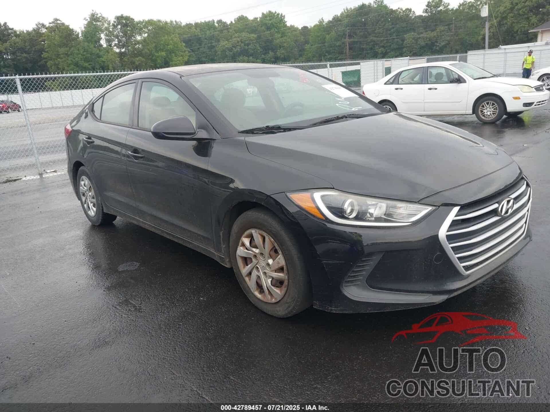 HYUNDAI ELANTRA 2018 - KMHD74LF3JU612722
