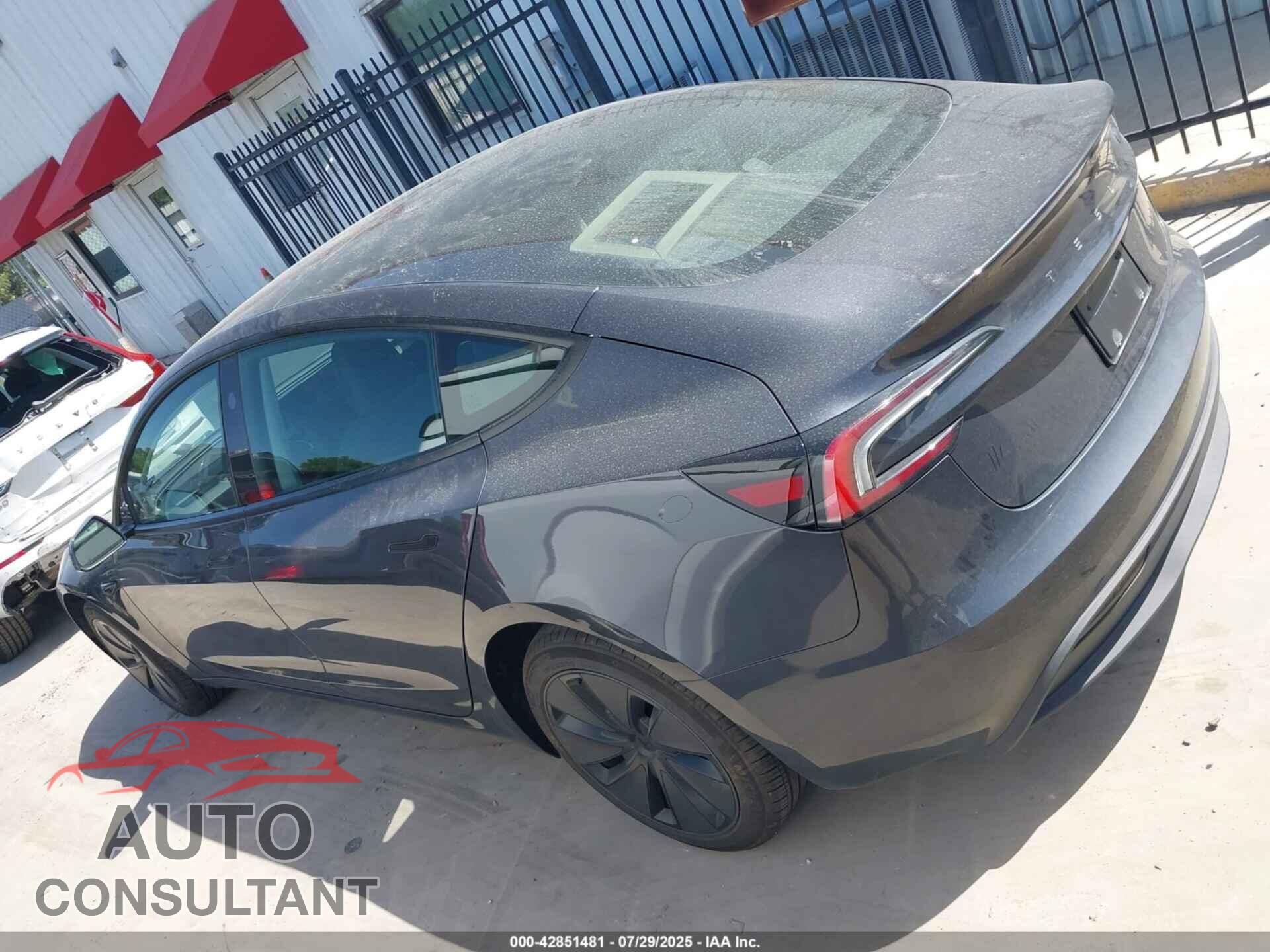 TESLA MODEL 3 2024 - 5YJ3E1EA0RF849341