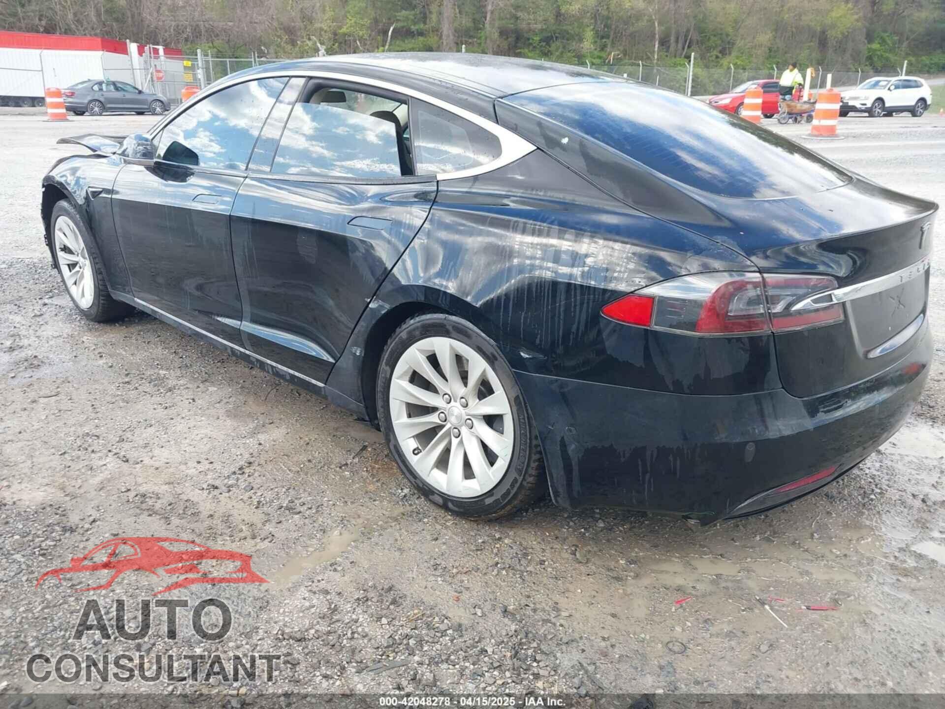 TESLA MODEL S 2017 - 5YJSA1E1XHF210843