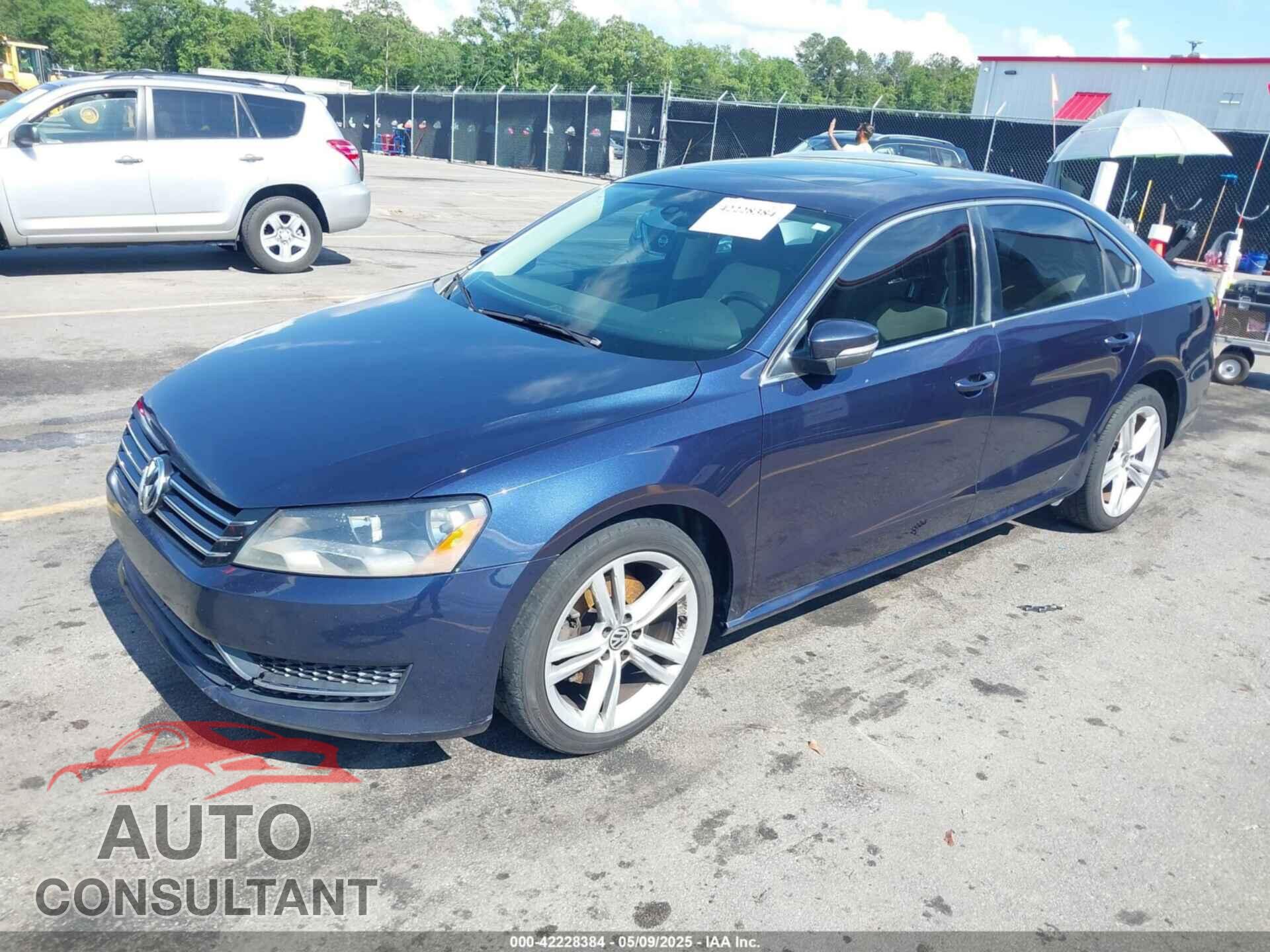 VOLKSWAGEN PASSAT 2014 - 1VWBT7A33EC051352