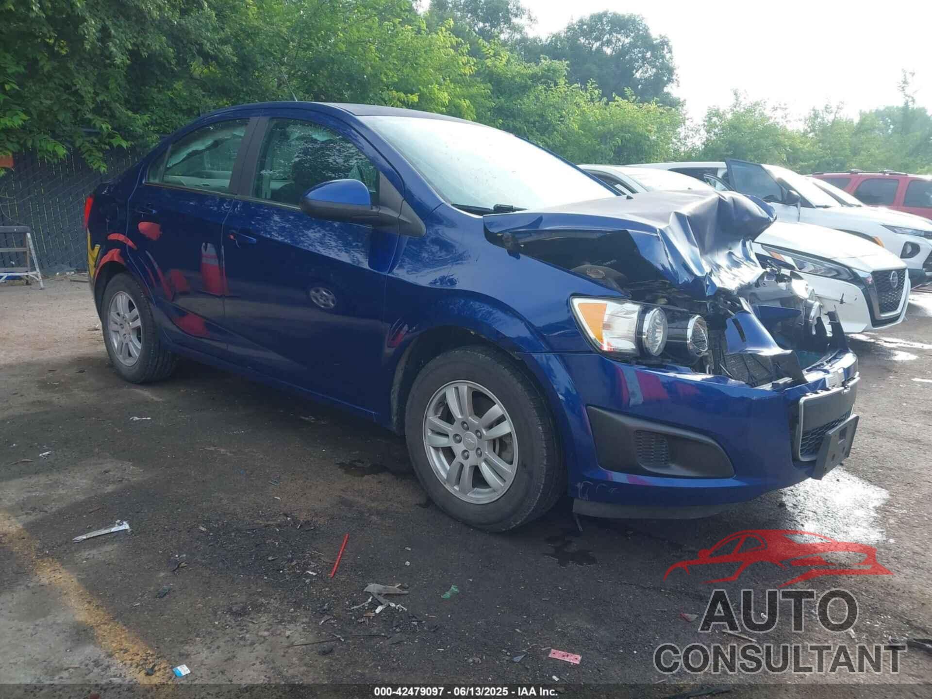 CHEVROLET SONIC 2014 - 1G1JC5SH8E4204467