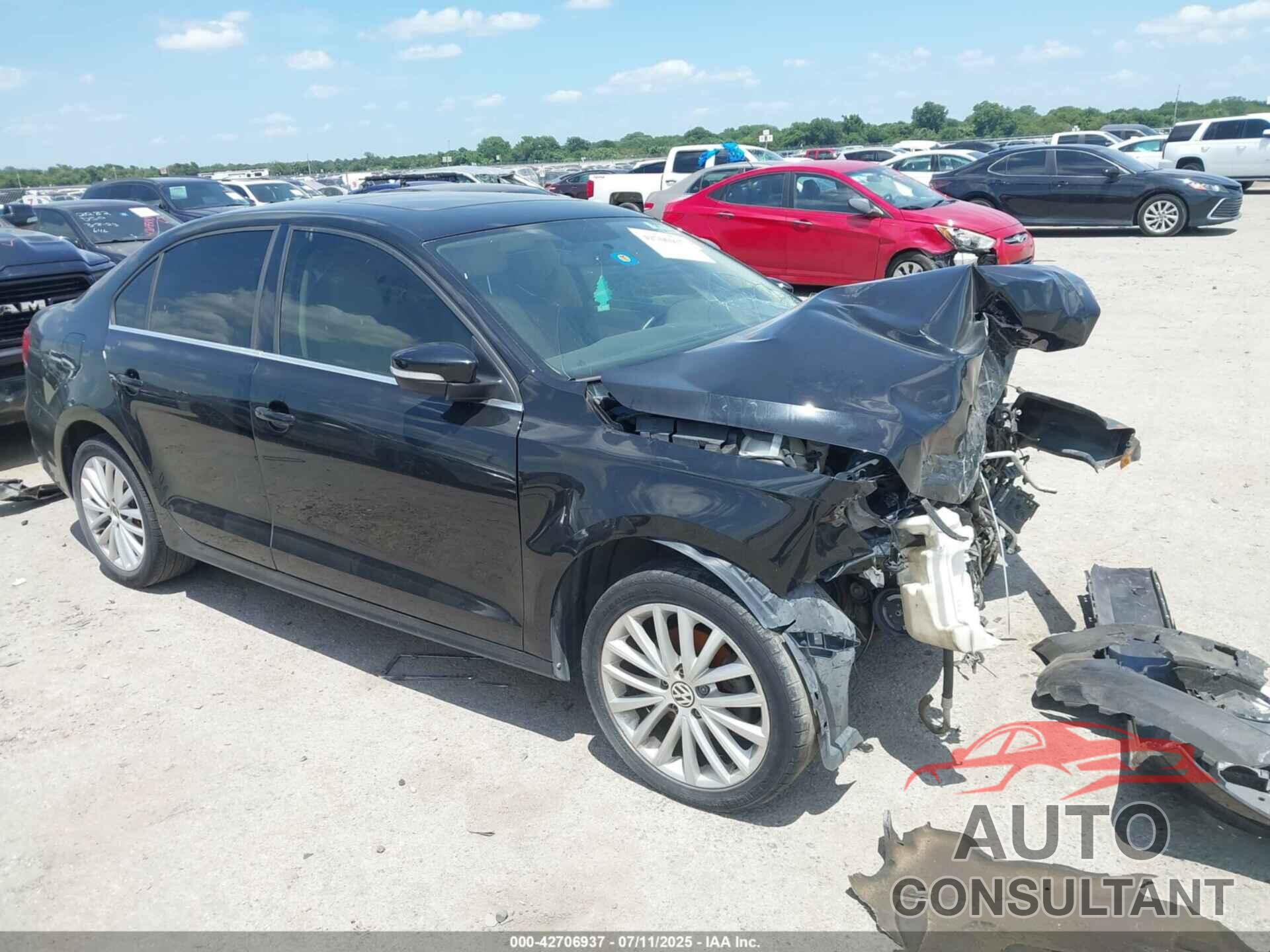 VOLKSWAGEN JETTA 2012 - 3VWLX7AJ3CM323787