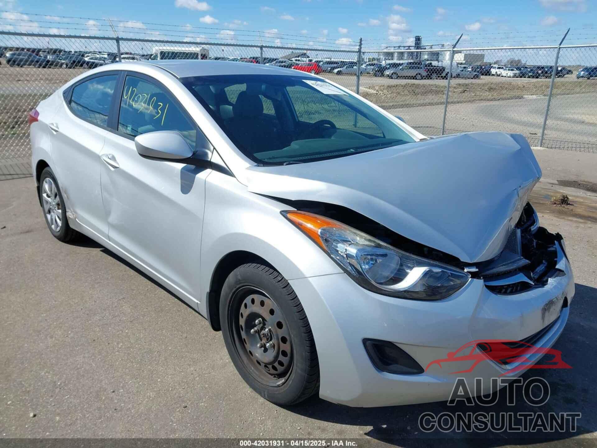 HYUNDAI ELANTRA 2013 - KMHDH4AE3DU559158