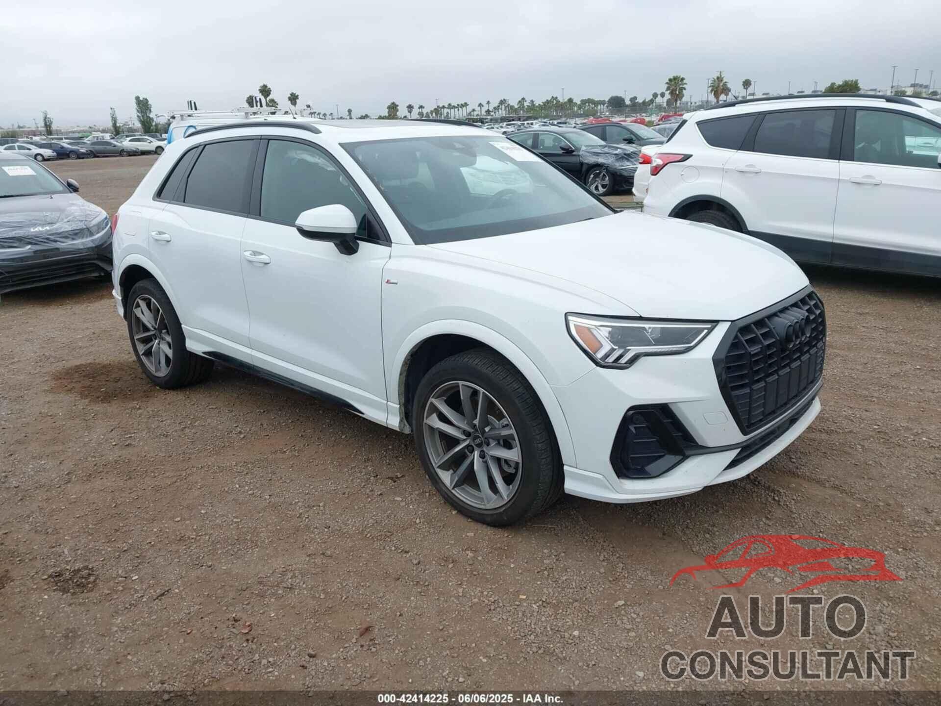 AUDI Q3 2023 - WA1DECF37P1138834