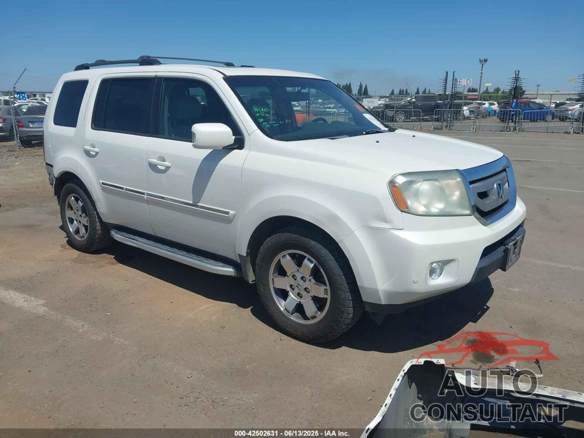 HONDA PILOT 2011 - 5FNYF4H94BB044261