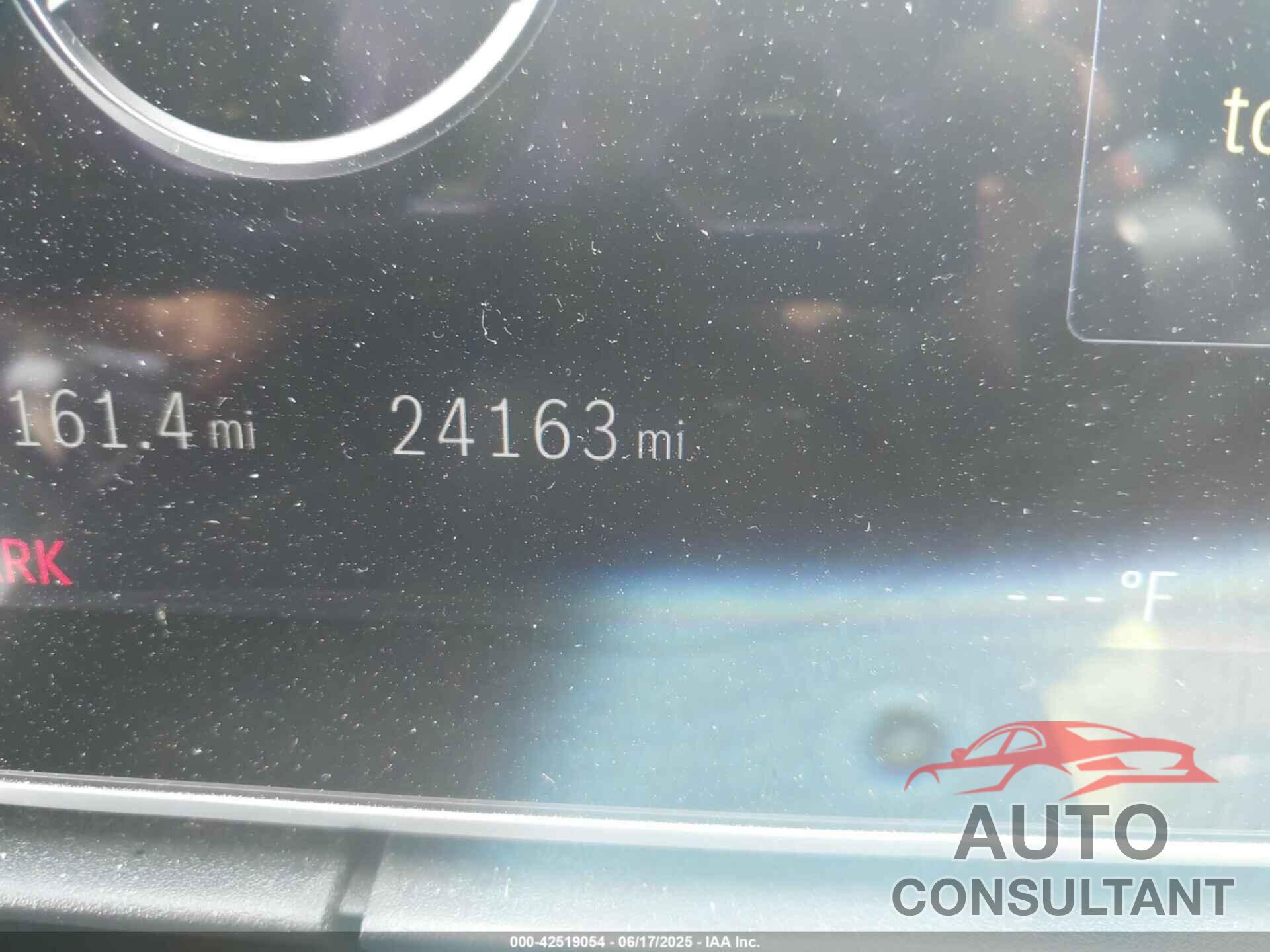 MERCEDES-BENZ C 300 2023 - W1KAF4HB6PR151162