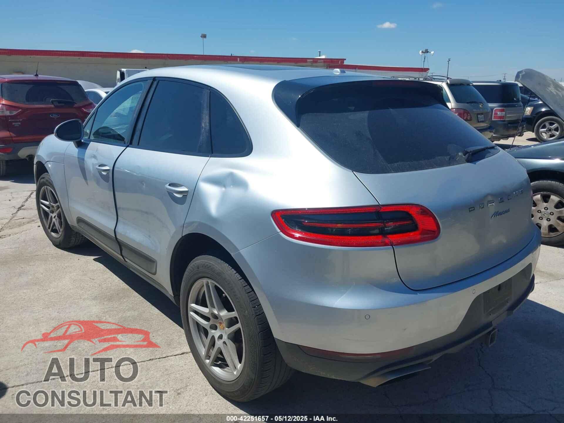 PORSCHE MACAN 2017 - WP1AA2A58HLB81896