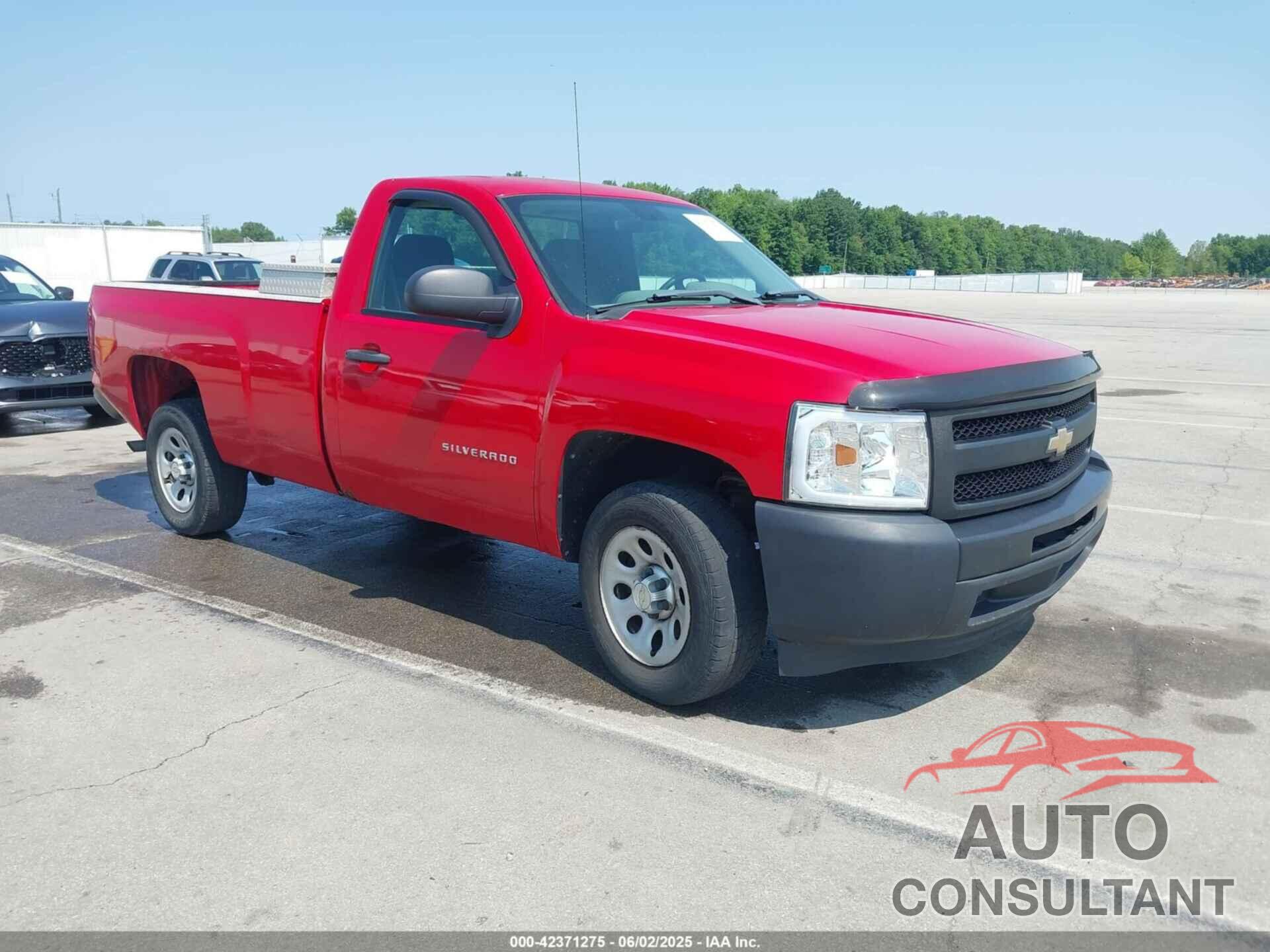 CHEVROLET SILVERADO 1500 2011 - 1GCNCPEX2BZ452560