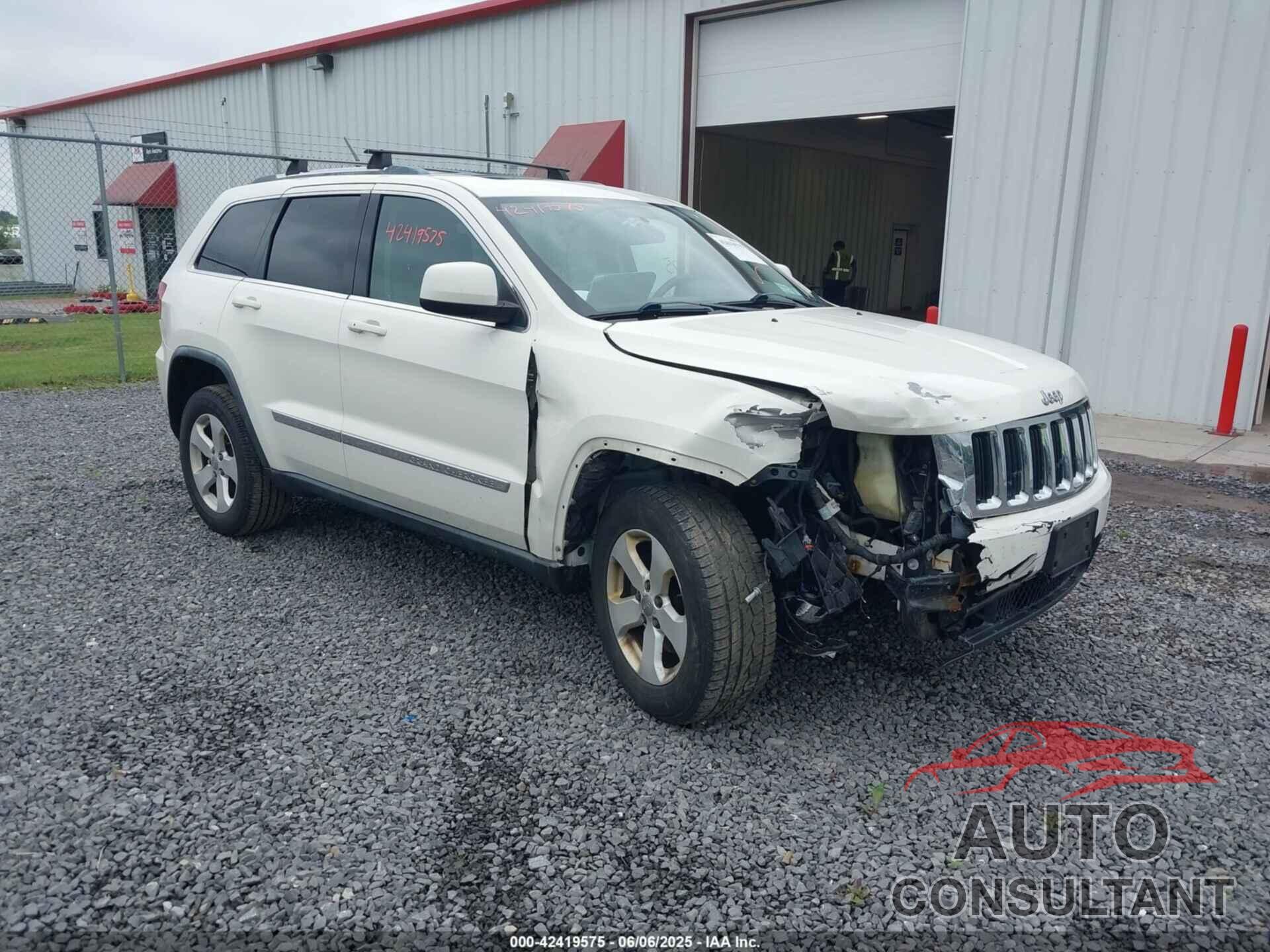 JEEP GRAND CHEROKEE 2011 - 1J4RR4GG6BC680943