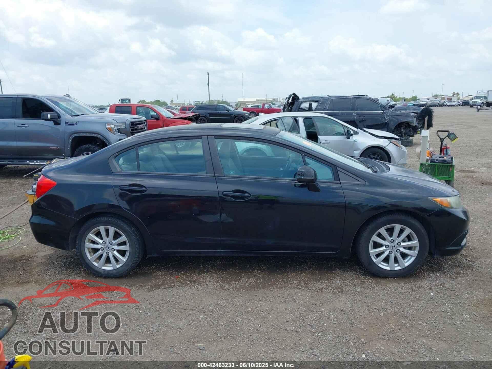 HONDA CIVIC 2012 - 2HGFB2F84CH509314