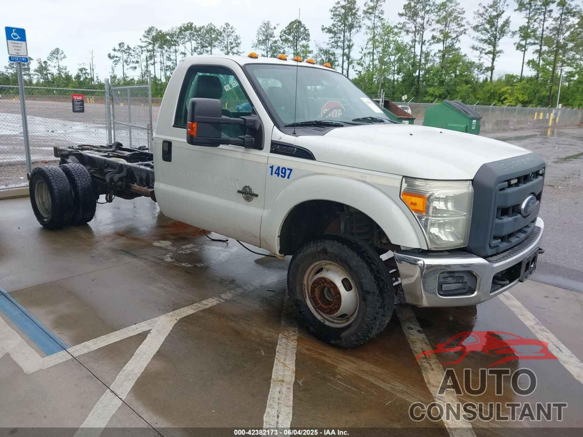 FORD F-350 CHASSIS 2014 - 1FDRF3HT0EEA43667