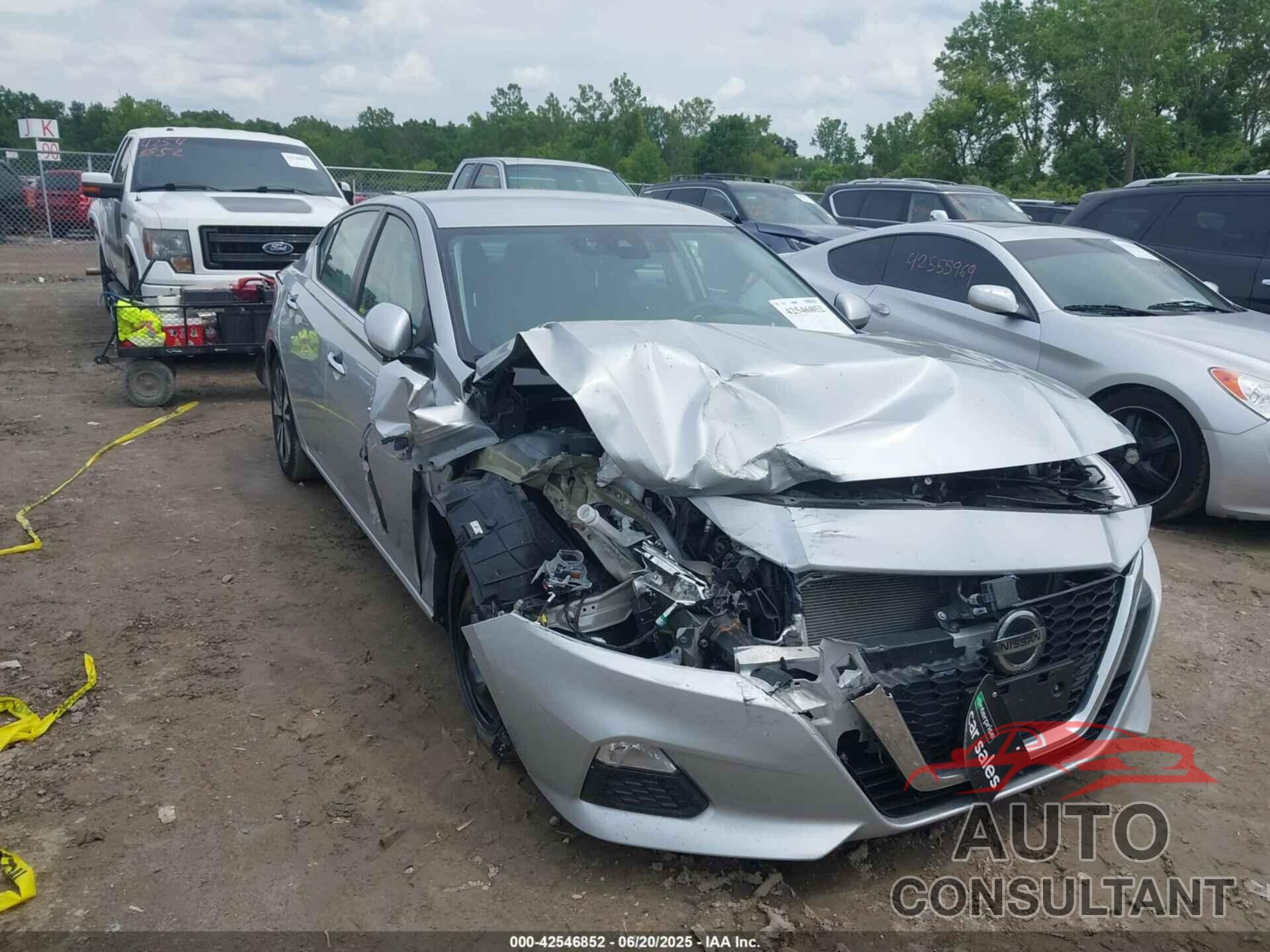 NISSAN ALTIMA 2022 - 1N4BL4DV4NN387696