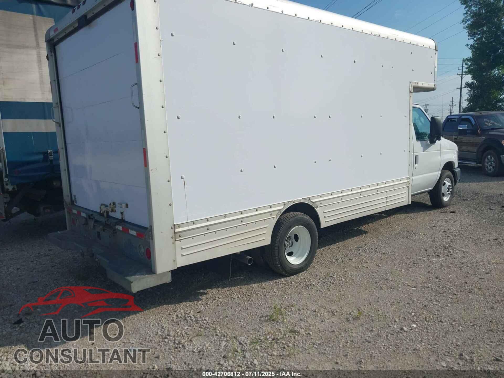 FORD E-450 CUTAWAY 2009 - 1FDXE45S49DA08041