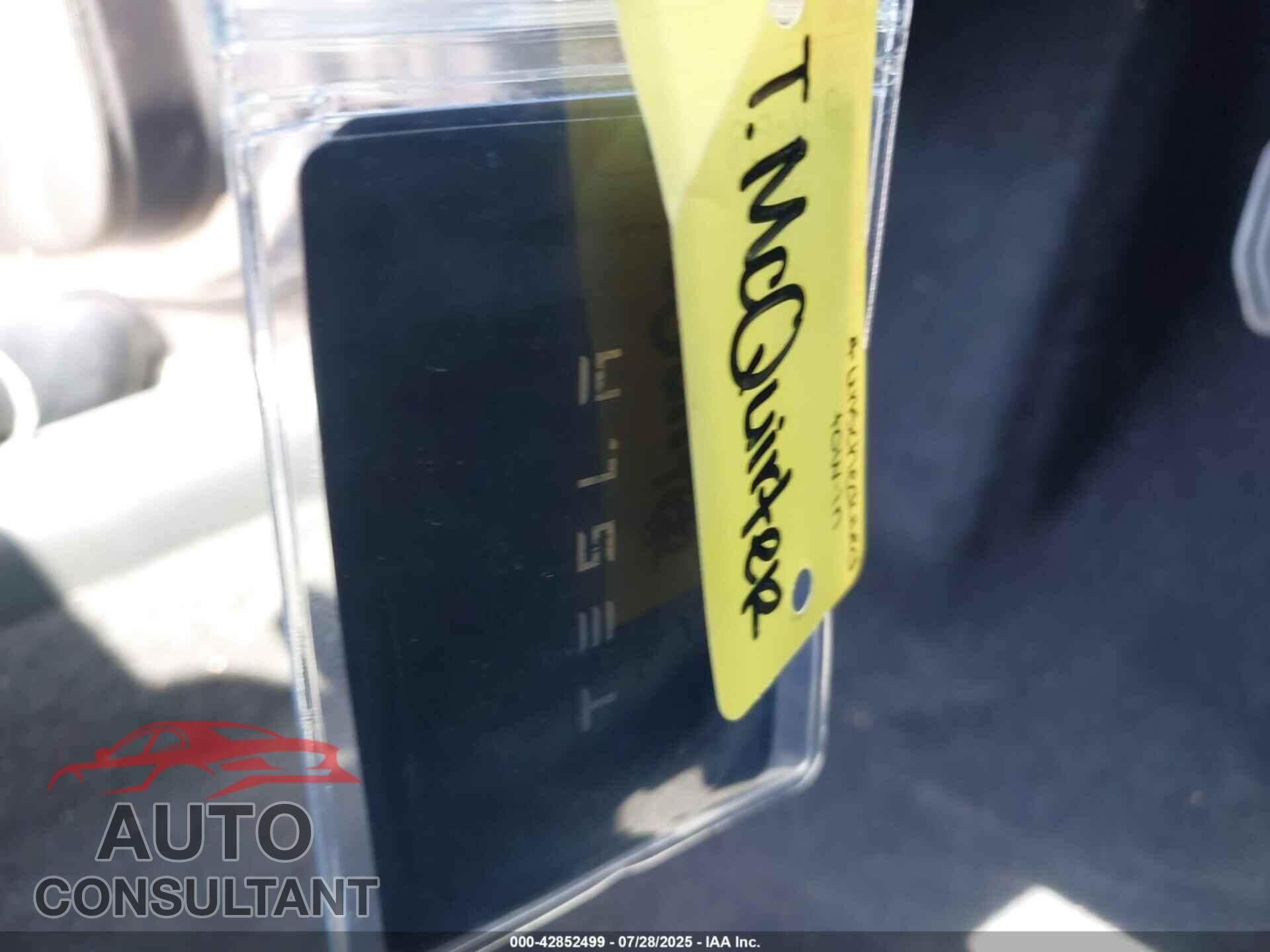 TESLA MODEL 3 2021 - 5YJ3E1EA5MF969029