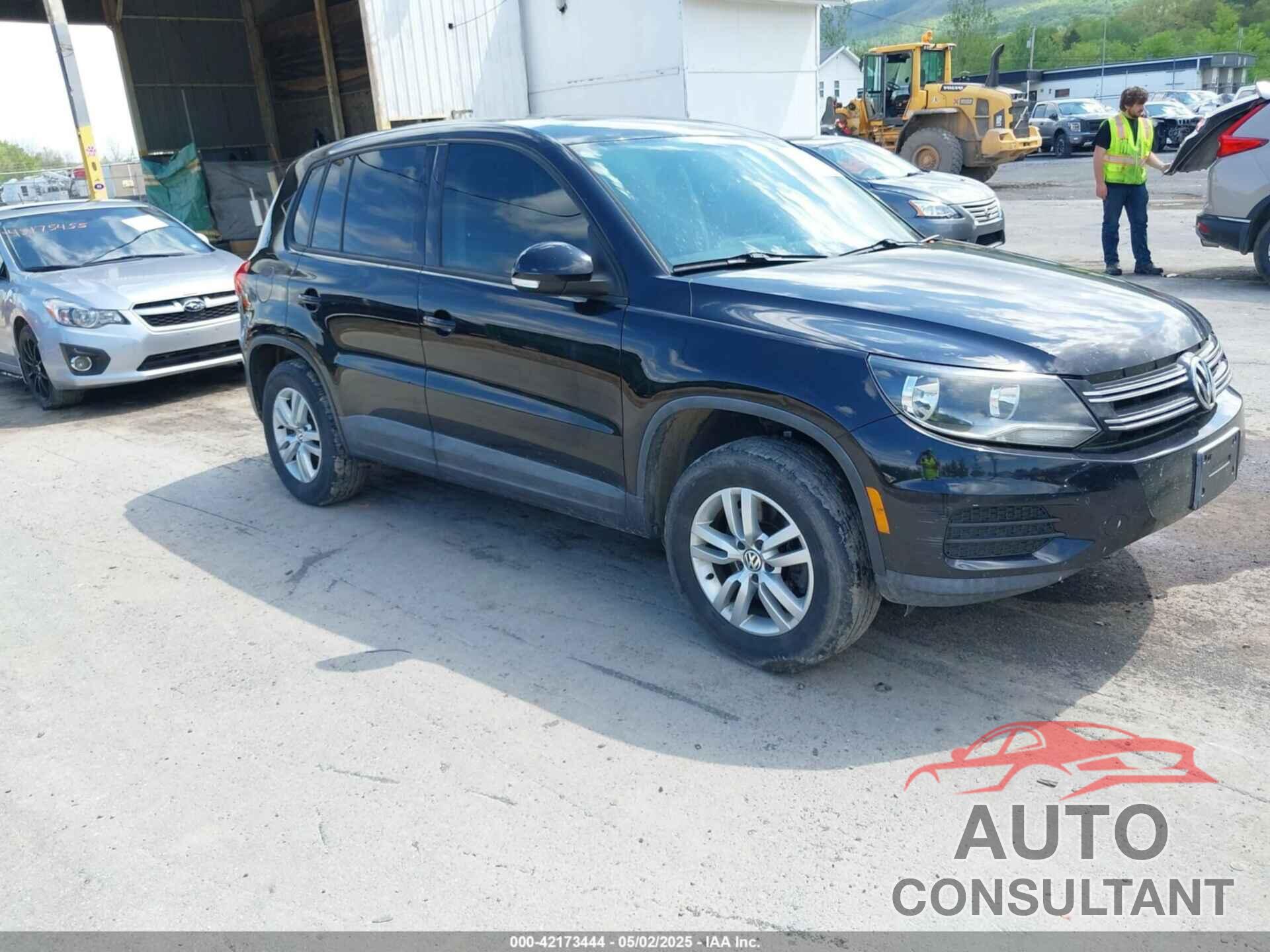 VOLKSWAGEN TIGUAN 2012 - WVGAV7AX7CW591919