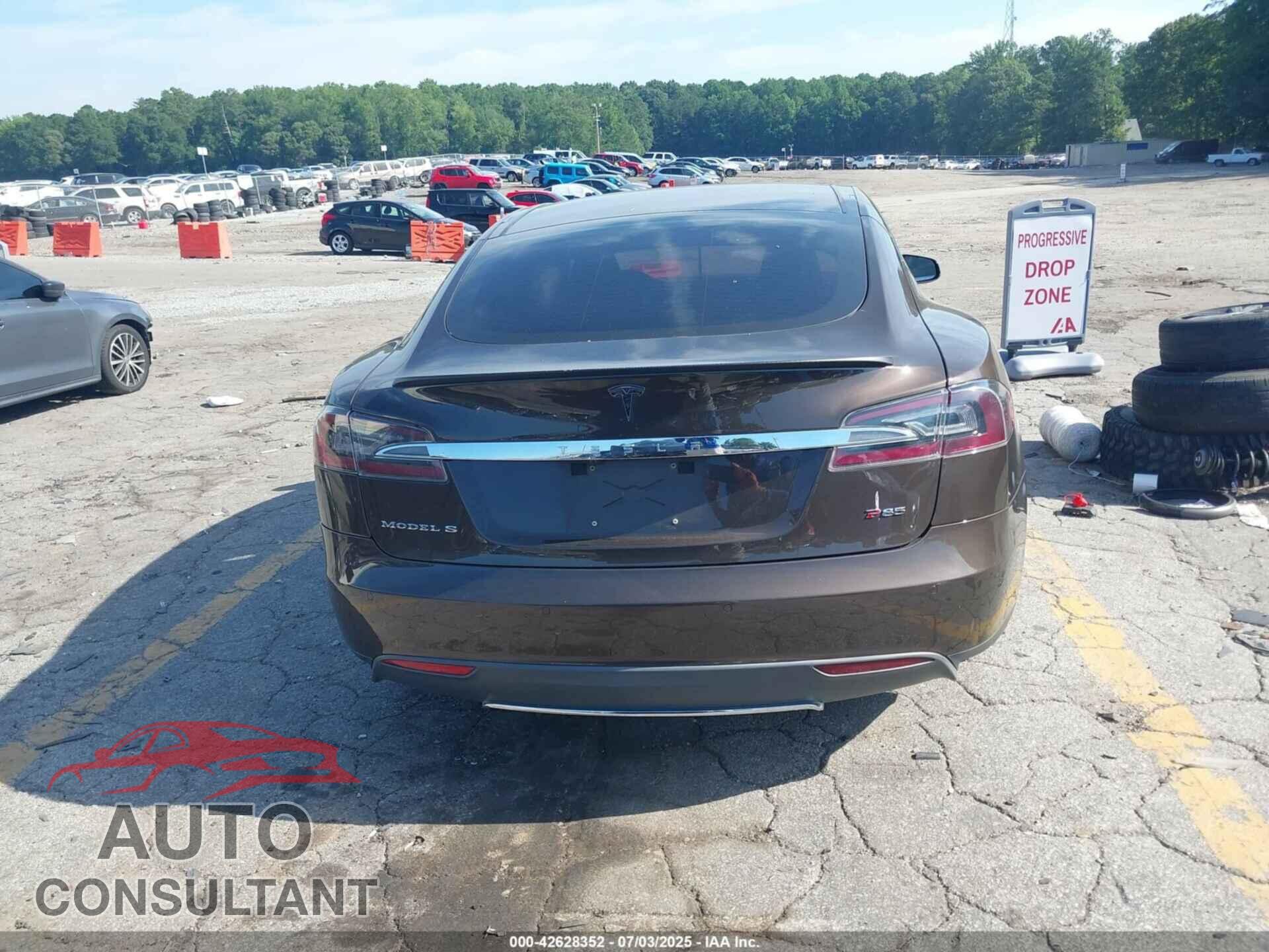 TESLA MODEL S 2013 - 5YJSA1DP4DFP26079