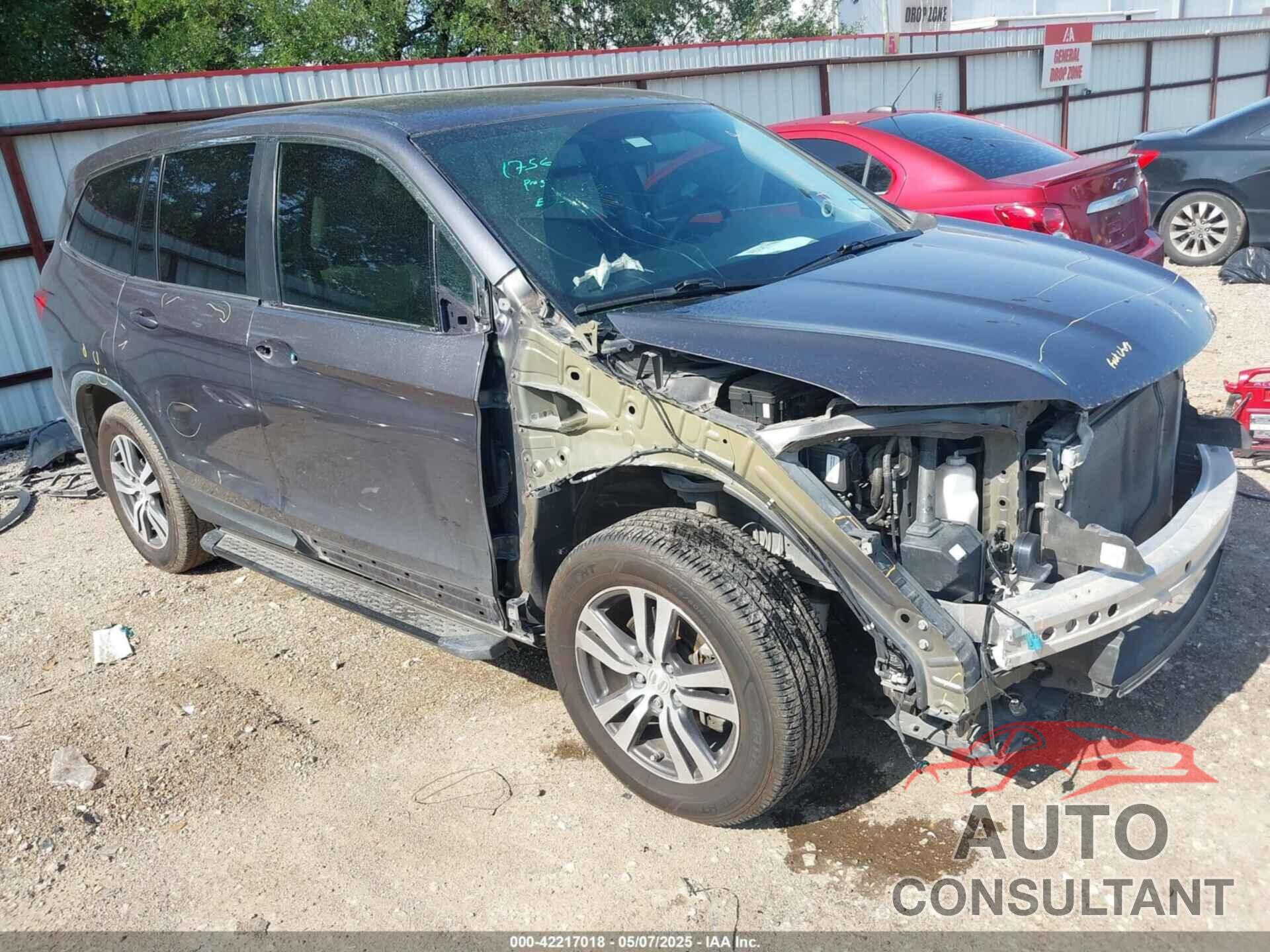 HONDA PILOT 2017 - 5FNYF5H33HB040681