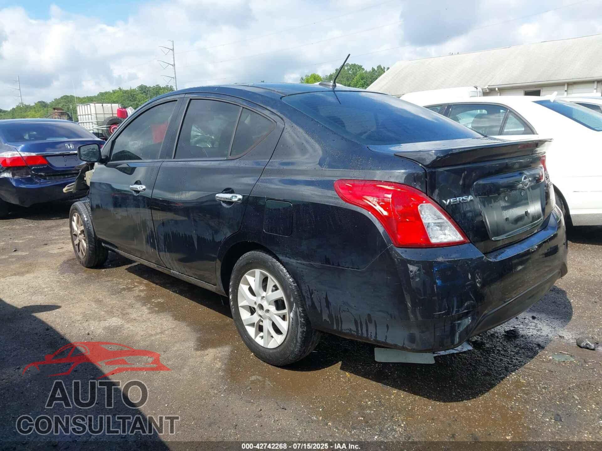 NISSAN VERSA 2019 - 3N1CN7AP3KL869414