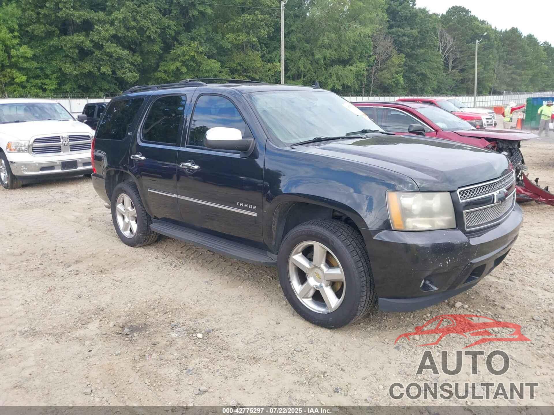 CHEVROLET TAHOE 2011 - 1GNSCCE0XBR196402