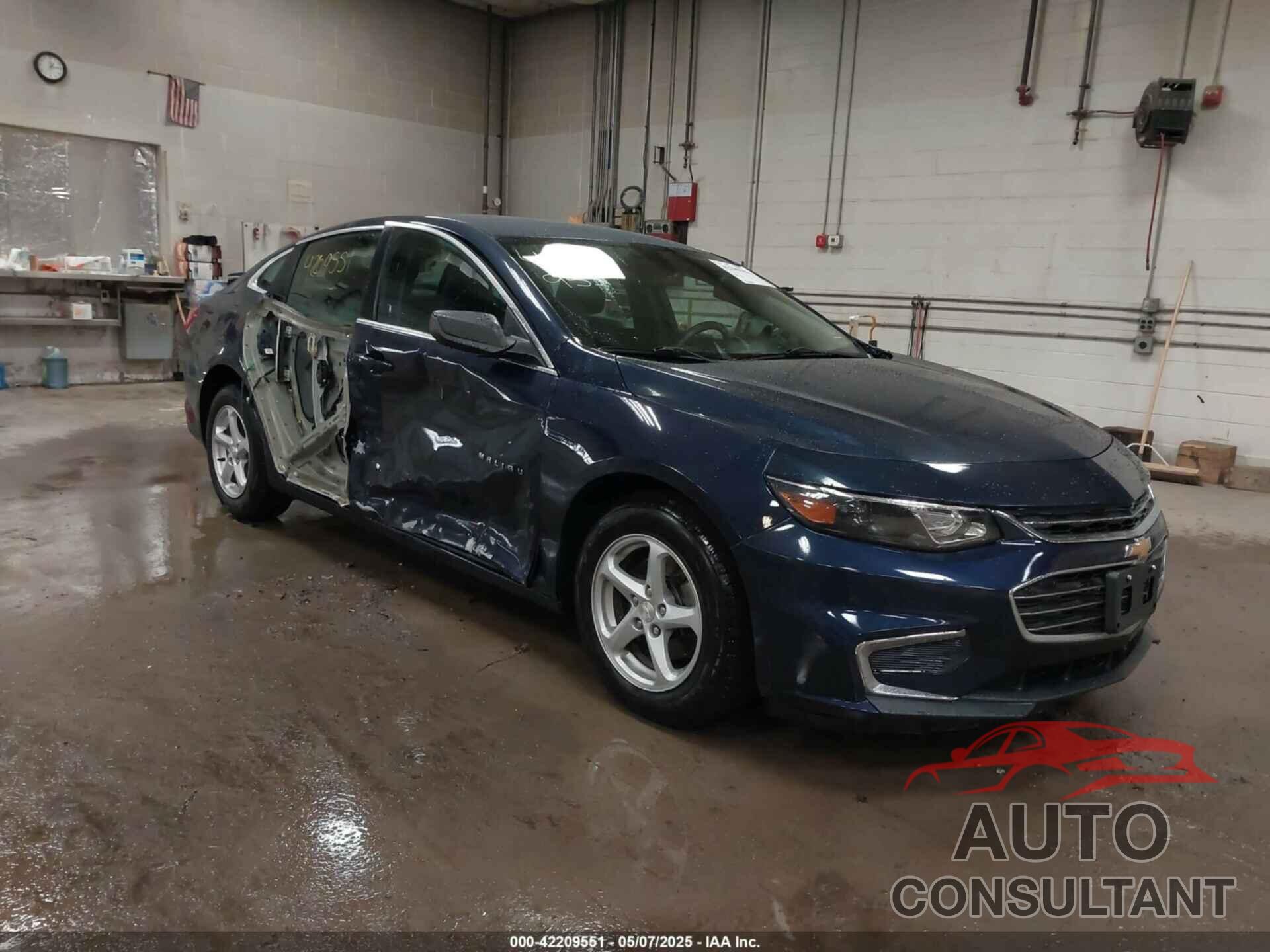 CHEVROLET MALIBU 2017 - 1G1ZB5ST1HF170472