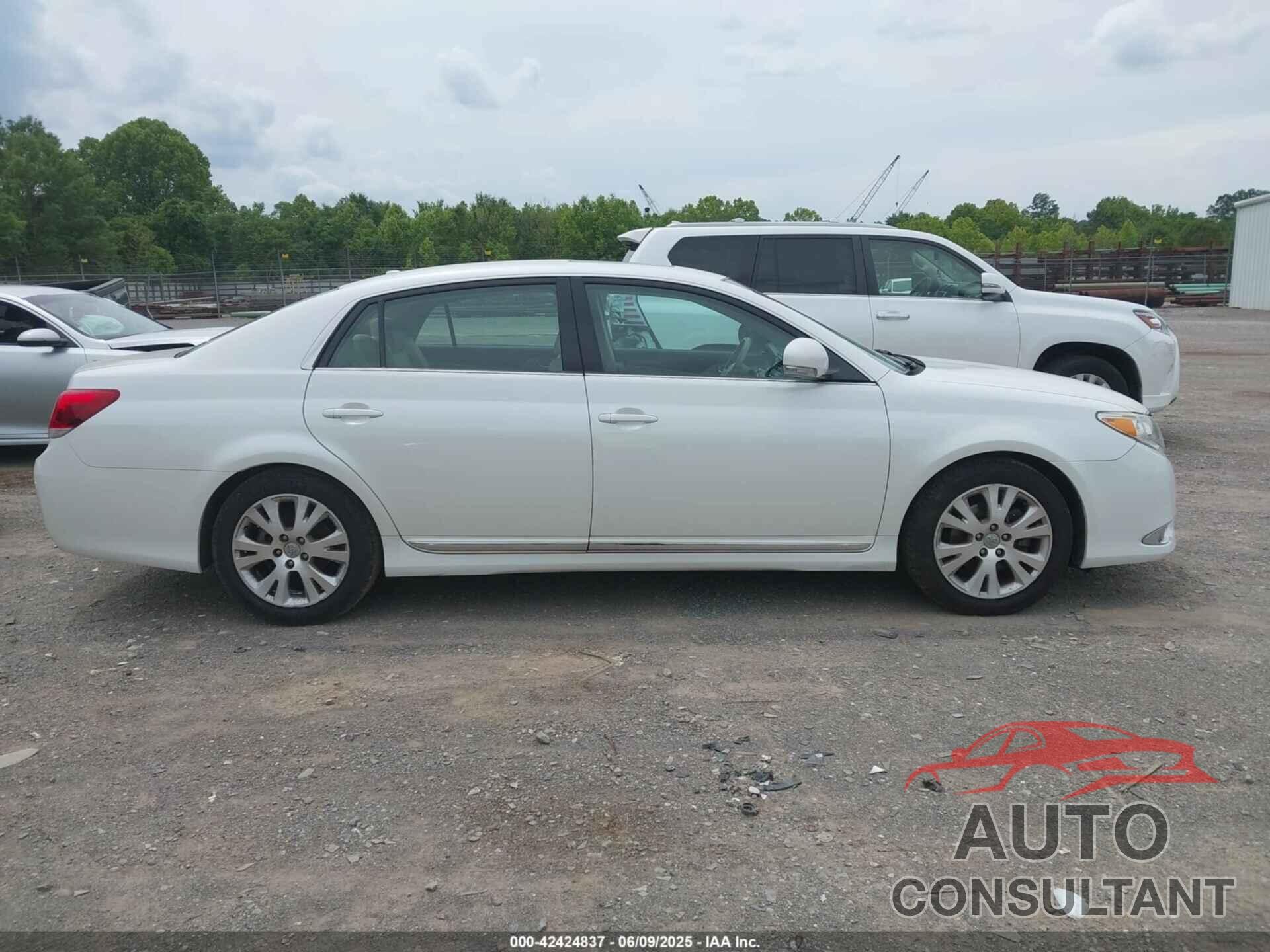 TOYOTA AVALON 2011 - 4T1BK3DB9BU384433