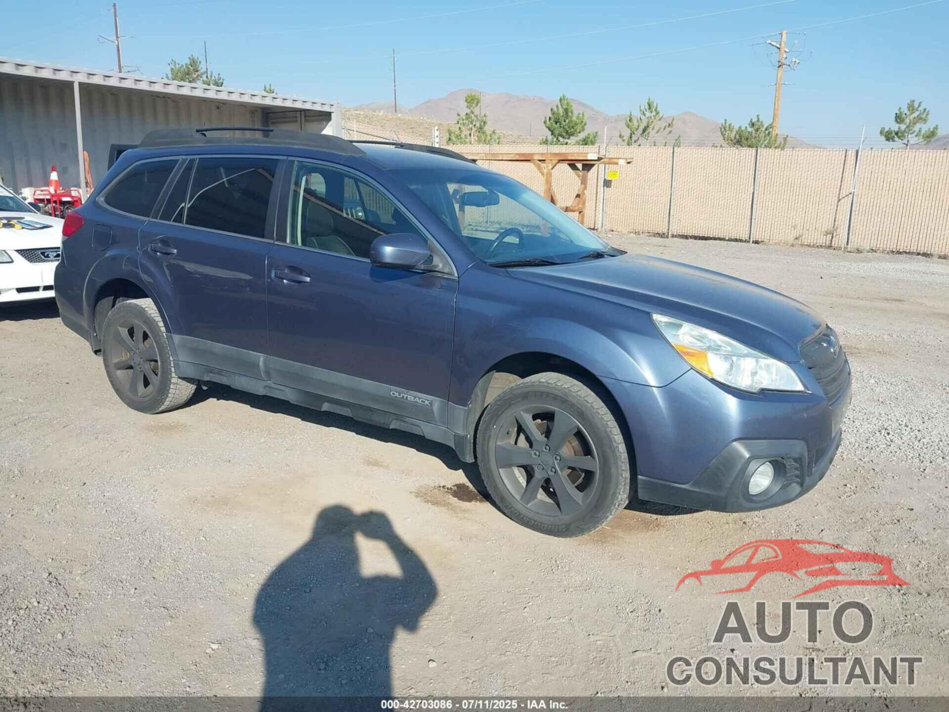 SUBARU OUTBACK 2013 - 4S4BRBCC2D3257984