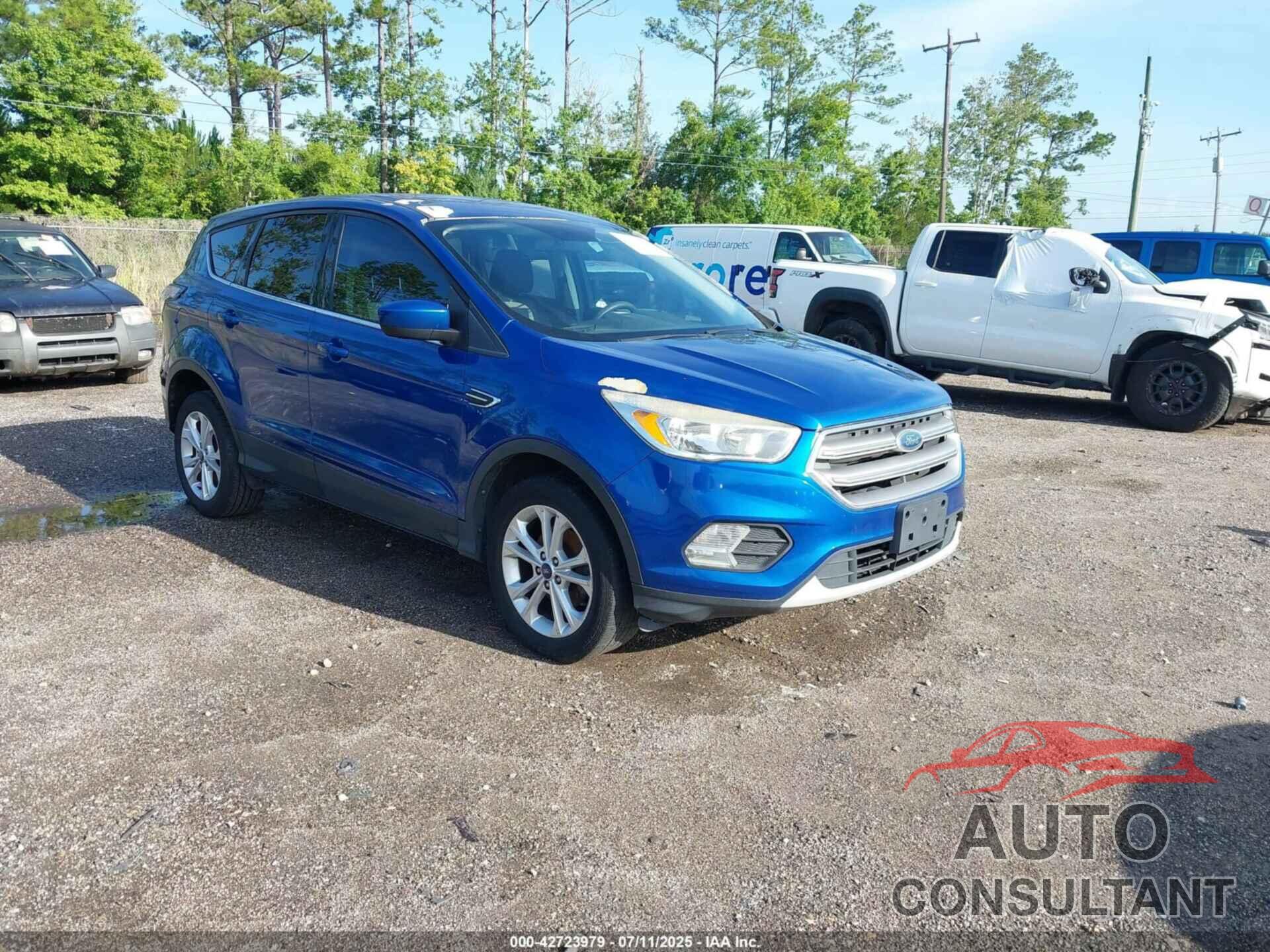 FORD ESCAPE 2017 - 1FMCU0GD6HUE57096