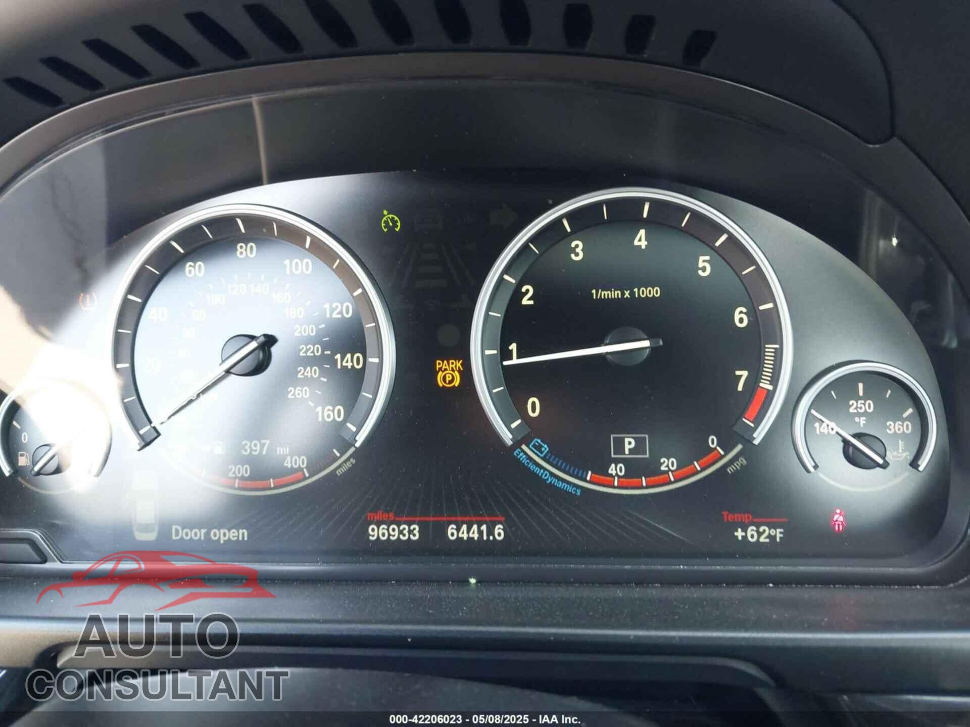 BMW 528I 2014 - WBA5A5C57ED511306