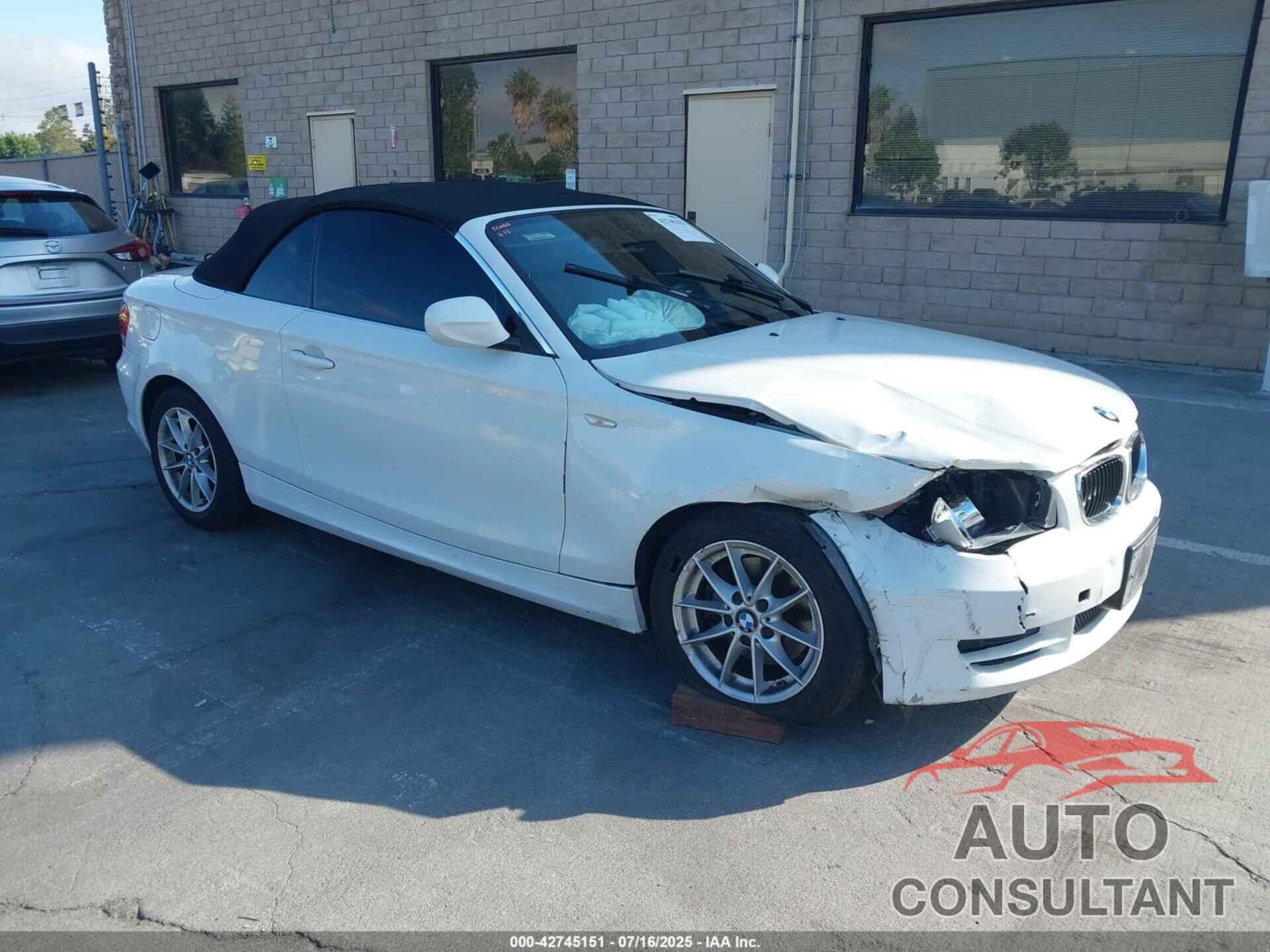 BMW 128I 2011 - WBAUN1C59BVH82224