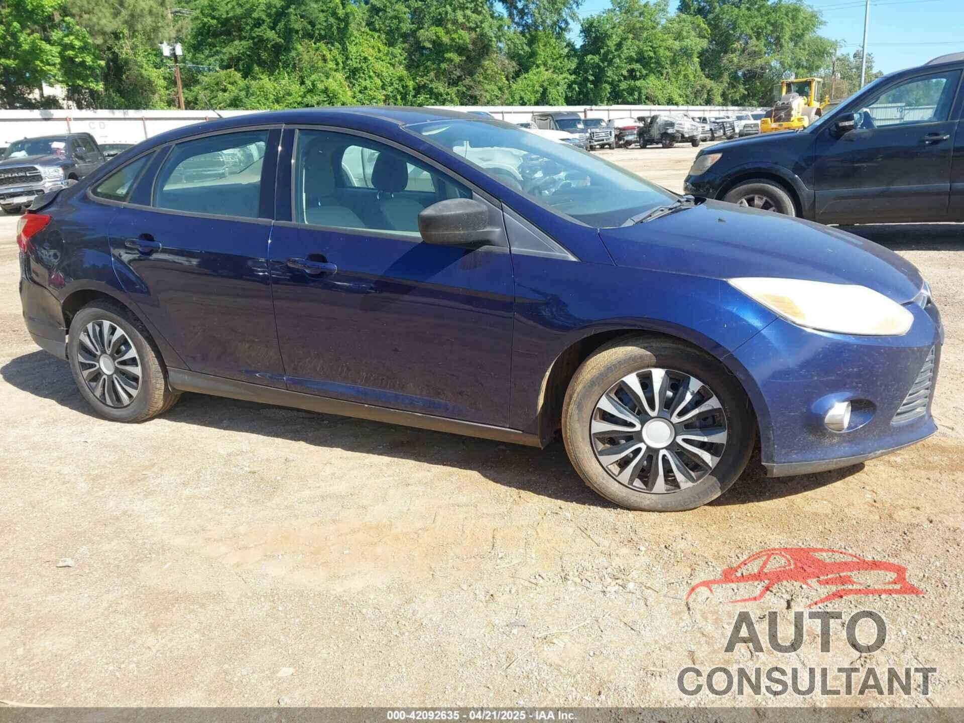 FORD FOCUS 2012 - 1FAHP3F27CL156621