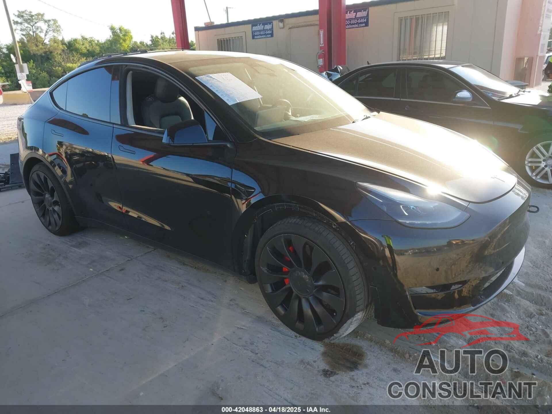 TESLA MODEL Y 2022 - 7SAYGDEF8NF324005