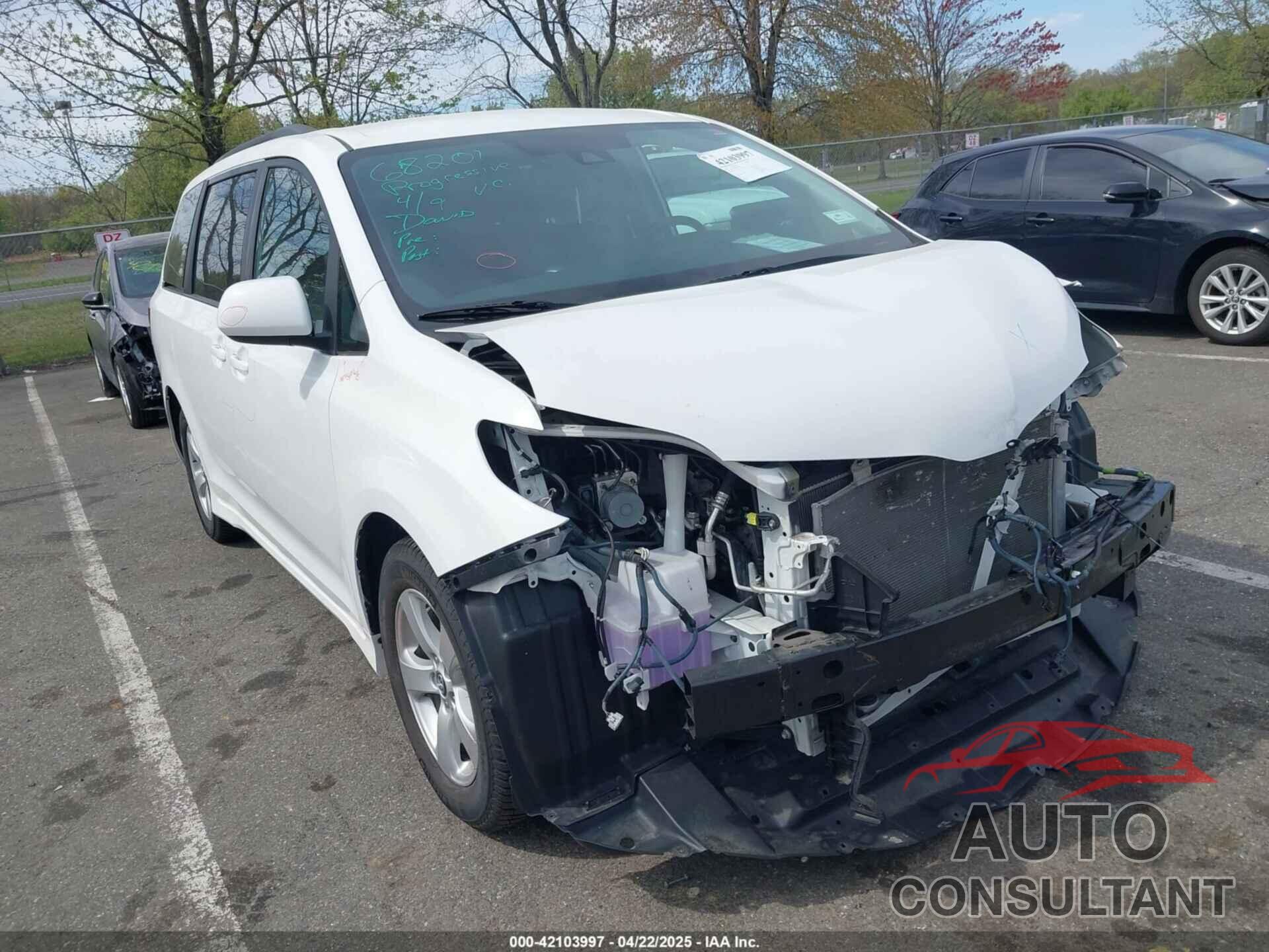 TOYOTA SIENNA 2020 - 5TDKZ3DC3LS043379