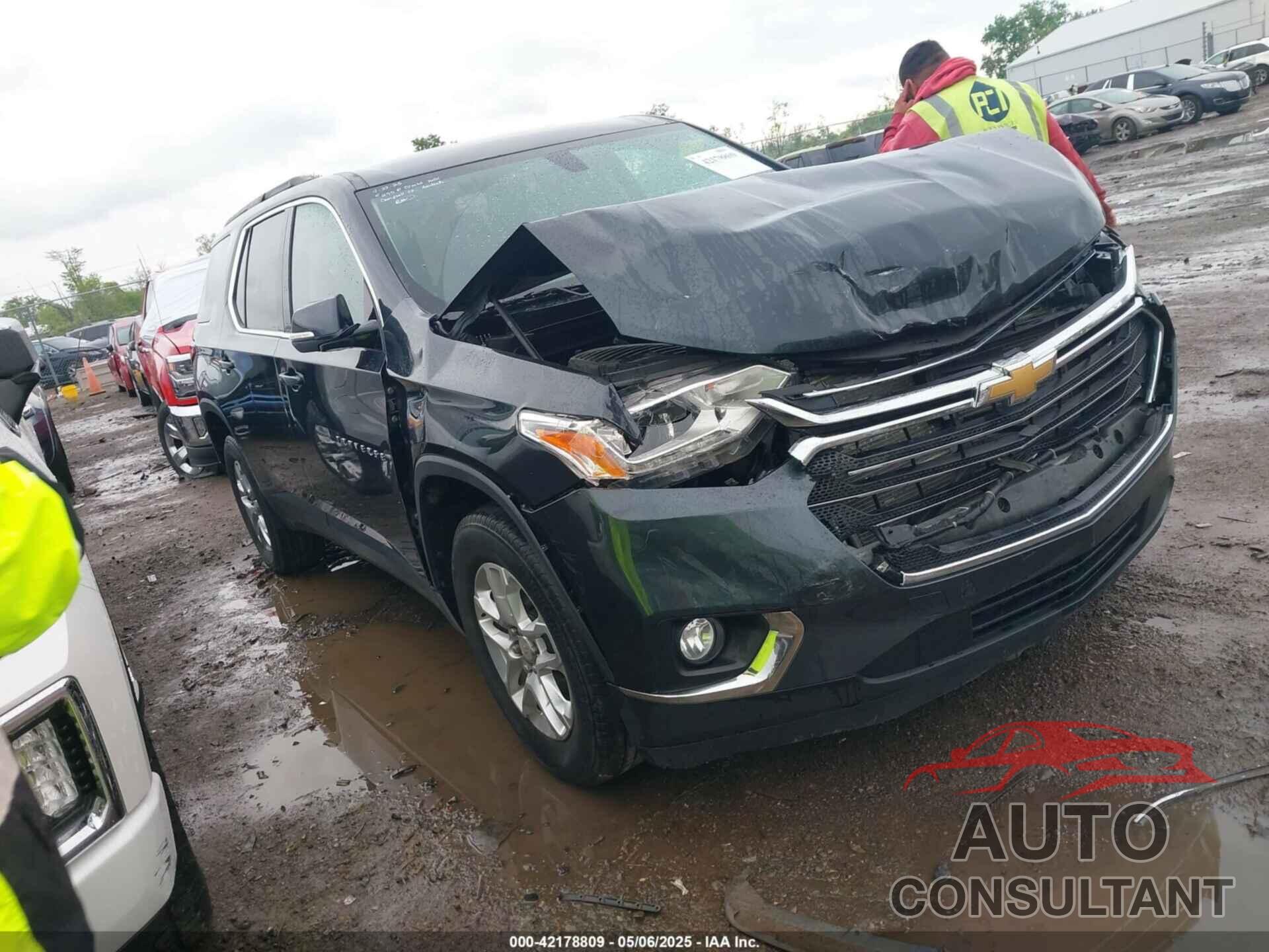 CHEVROLET TRAVERSE 2019 - 1GNERGKW2KJ225269