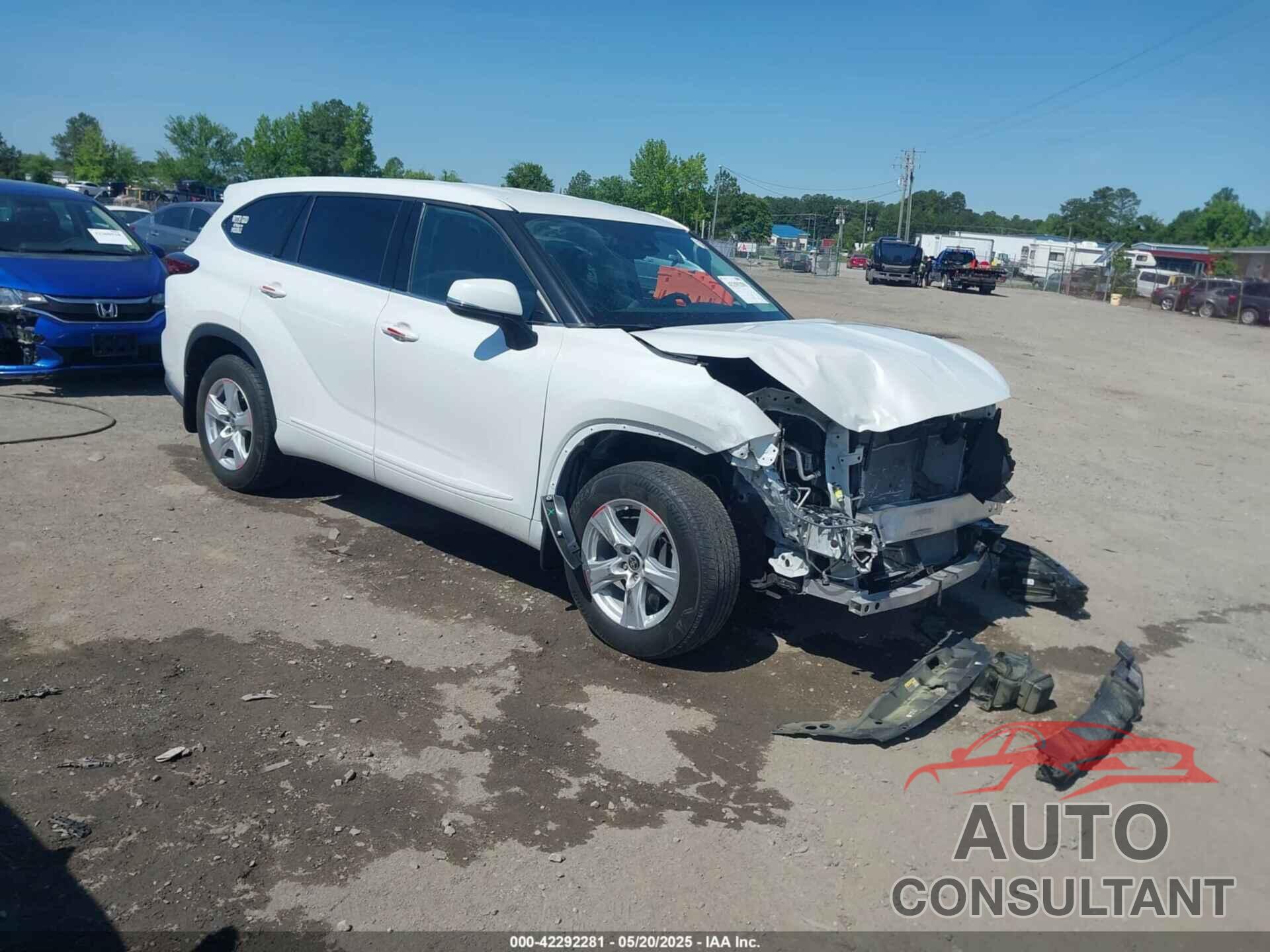 TOYOTA HIGHLANDER 2022 - 5TDCZRBHXNS184202