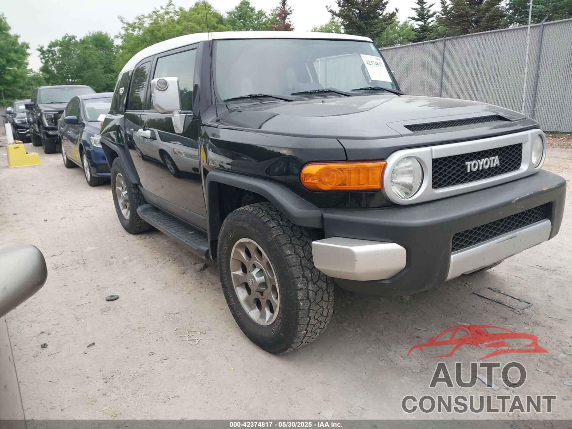 TOYOTA FJ CRUISER 2011 - JTEBU4BF1BK101217