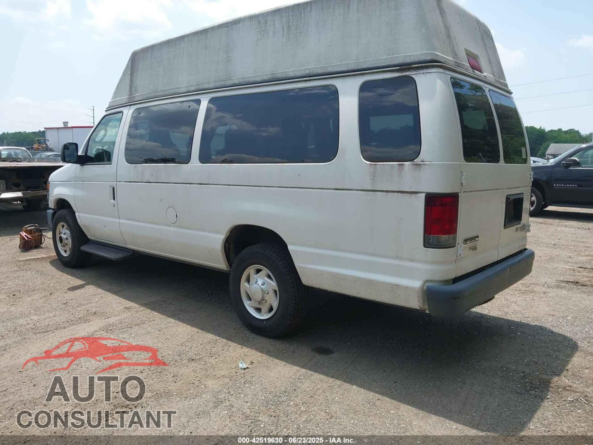 FORD E-350 SUPER DUTY 2011 - 1FBSS3BL2BDB39140