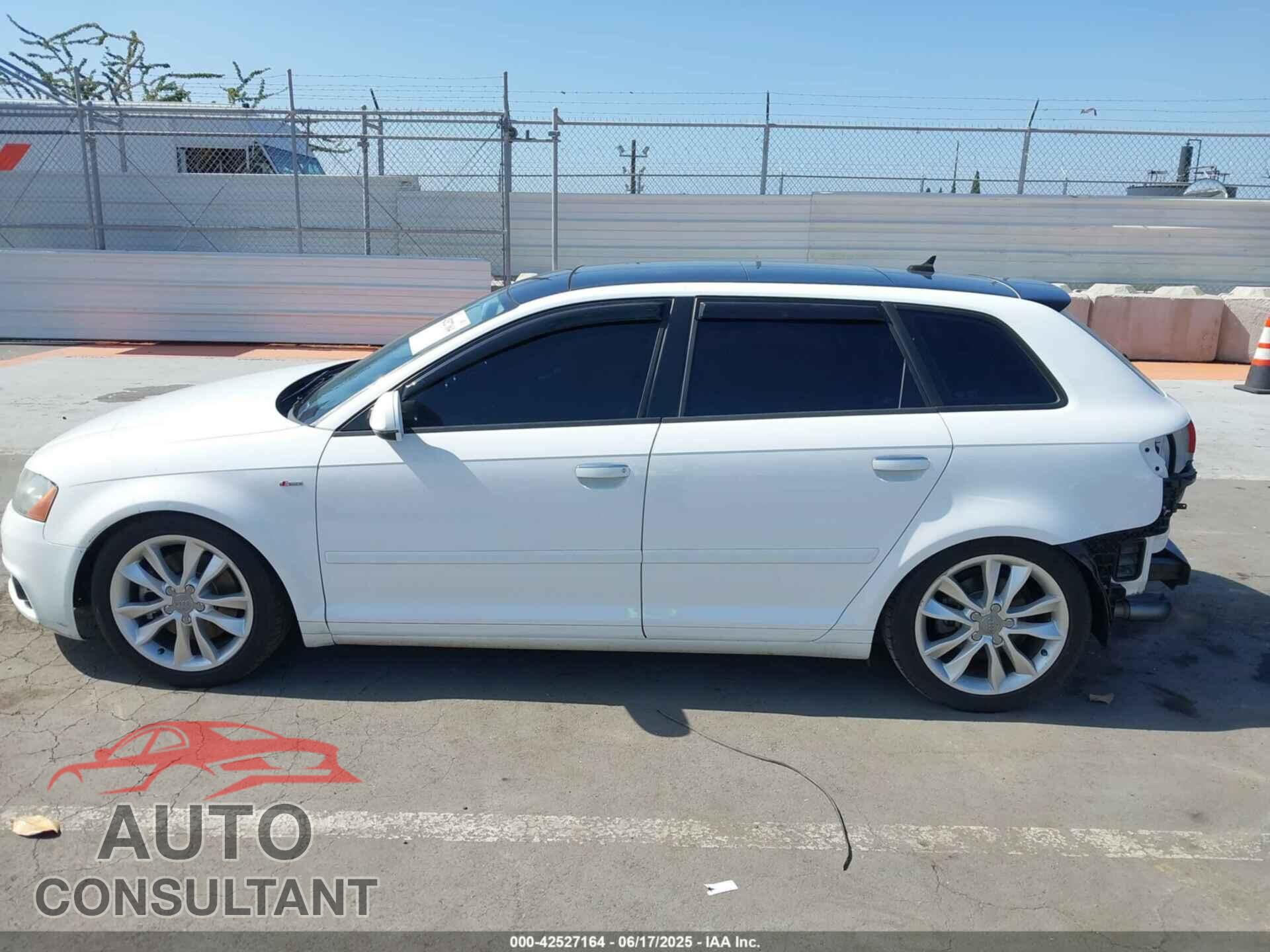 AUDI A3 2013 - WAUBEAFMXDA009876
