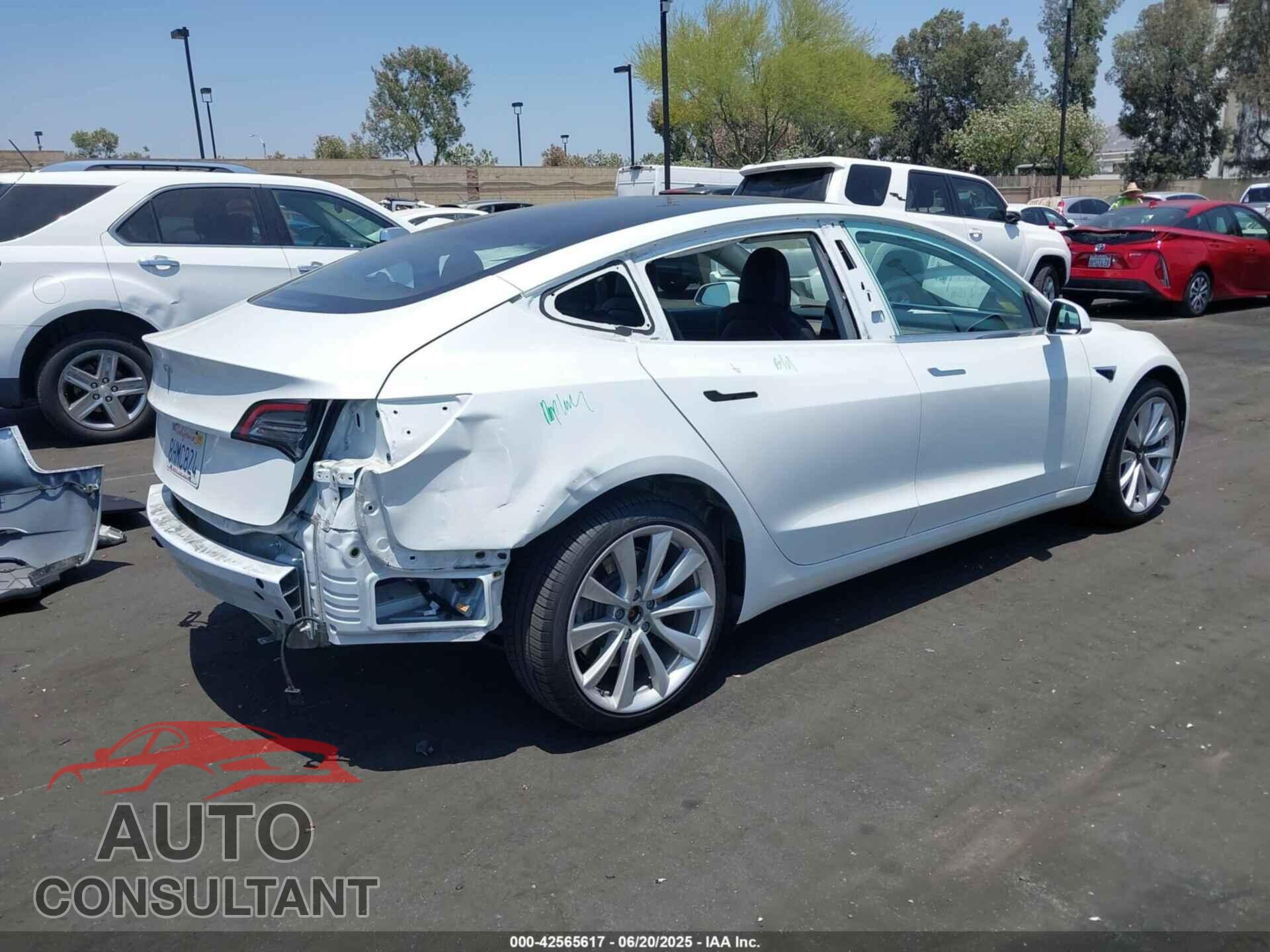 TESLA MODEL 3 2018 - 5YJ3E1EAXJF164834