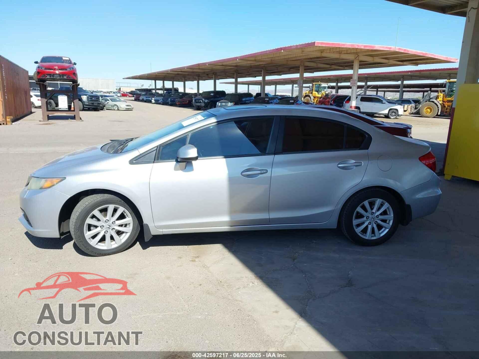 HONDA CIVIC 2012 - 2HGFB2F9XCH526174