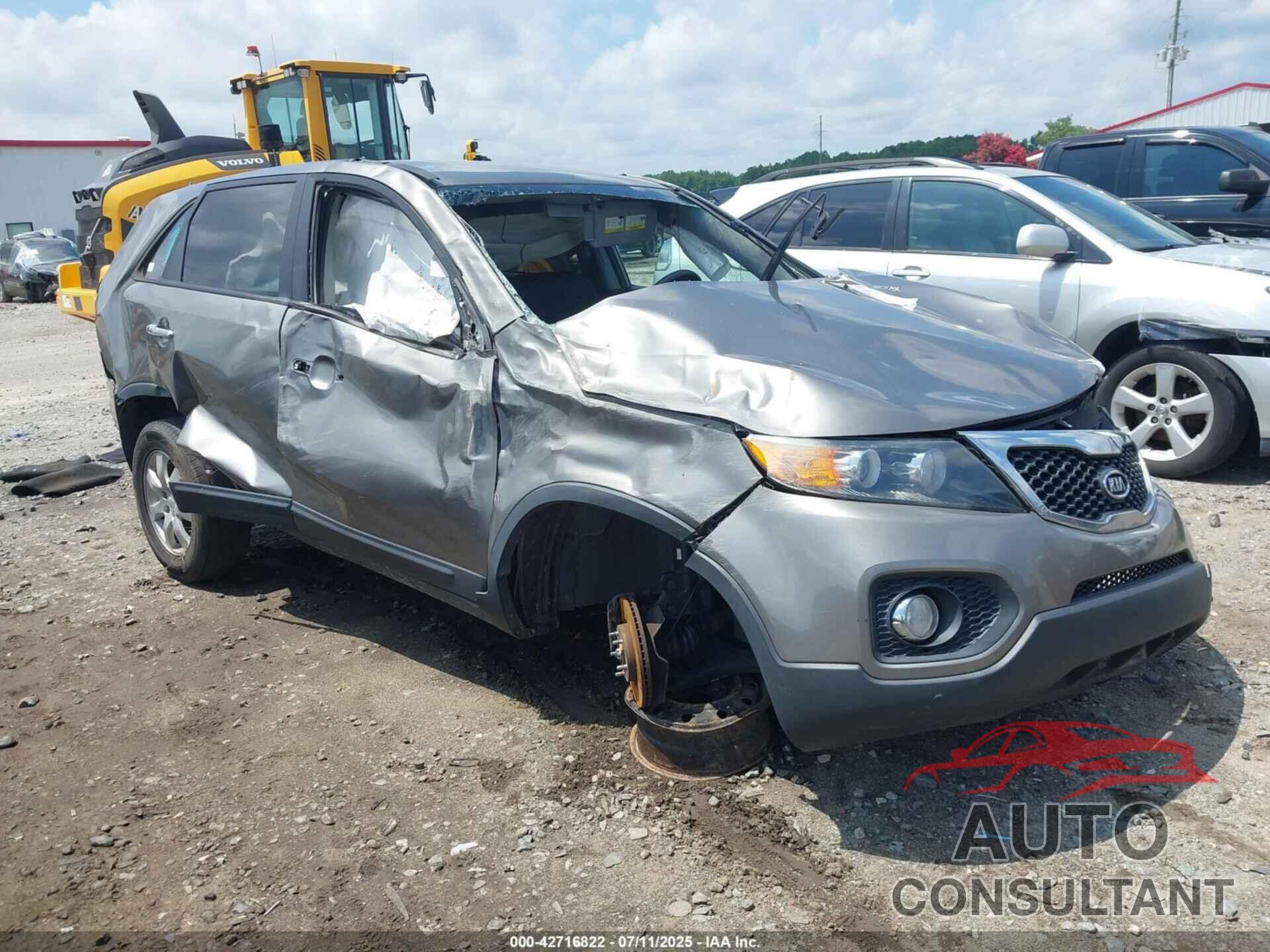 KIA SORENTO 2011 - 5XYKT4A16BG040613