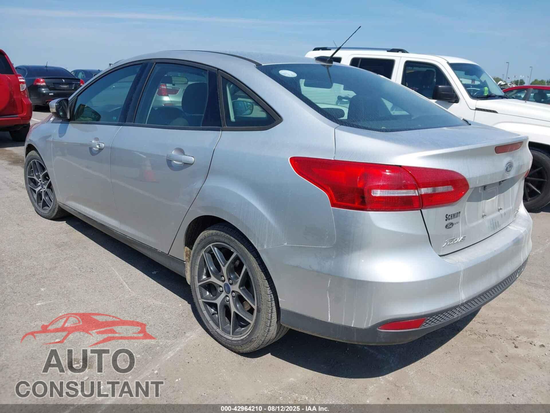 FORD FOCUS 2017 - 1FADP3FE2HL236103