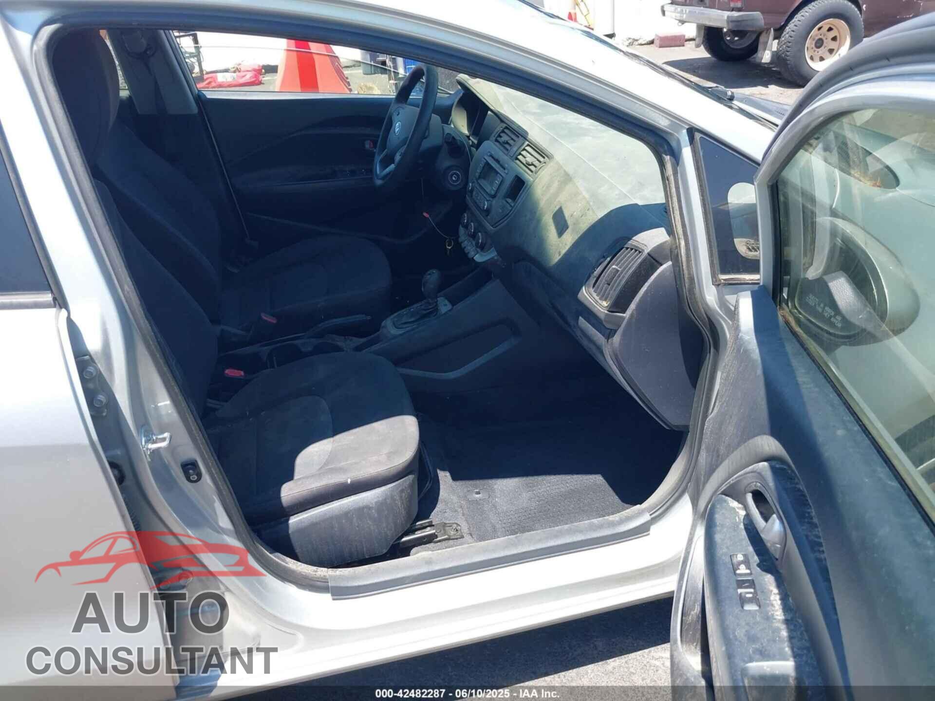 KIA RIO 2015 - KNADM4A36F6501872