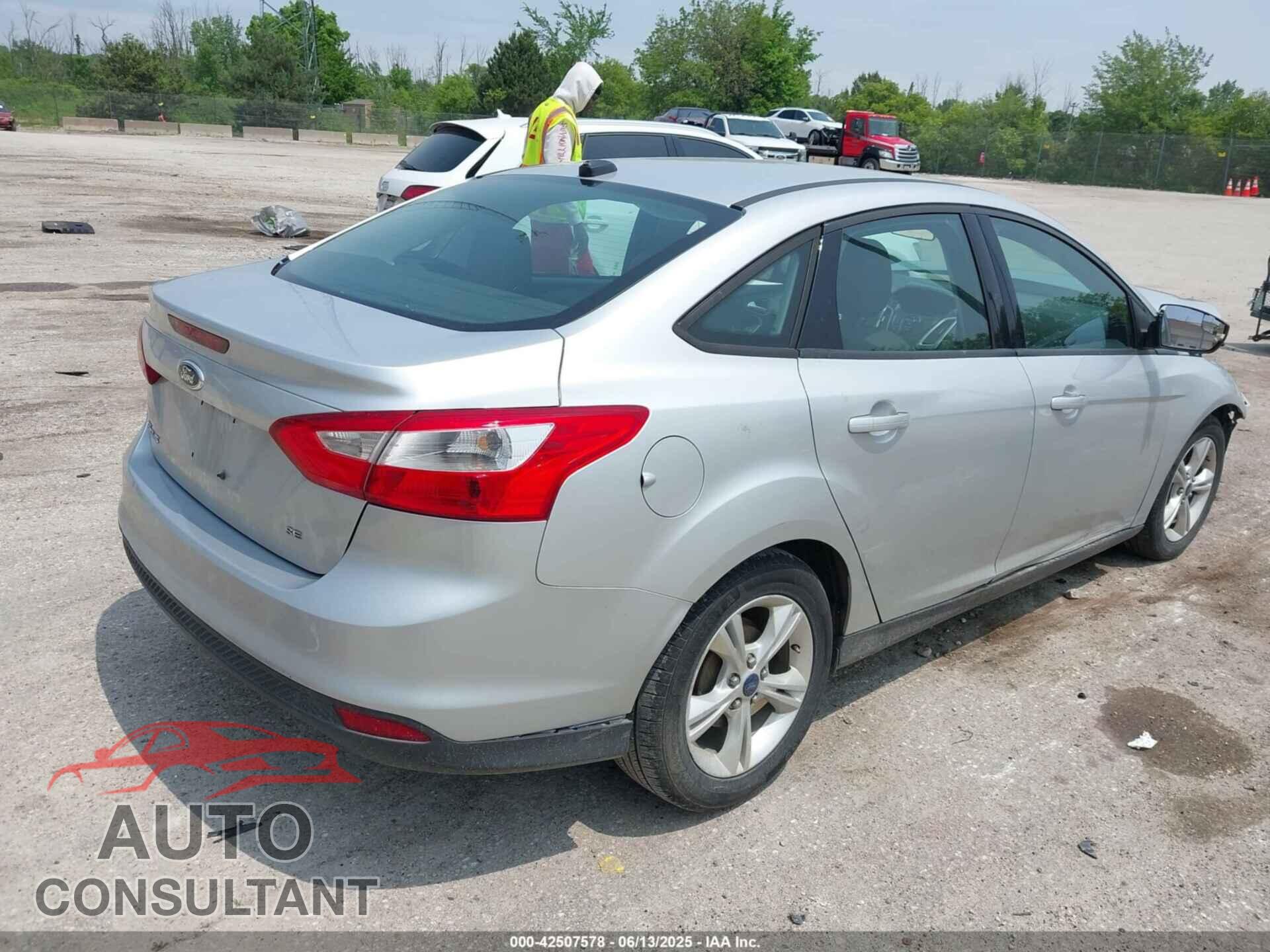 FORD FOCUS 2014 - 1FADP3F23EL334753