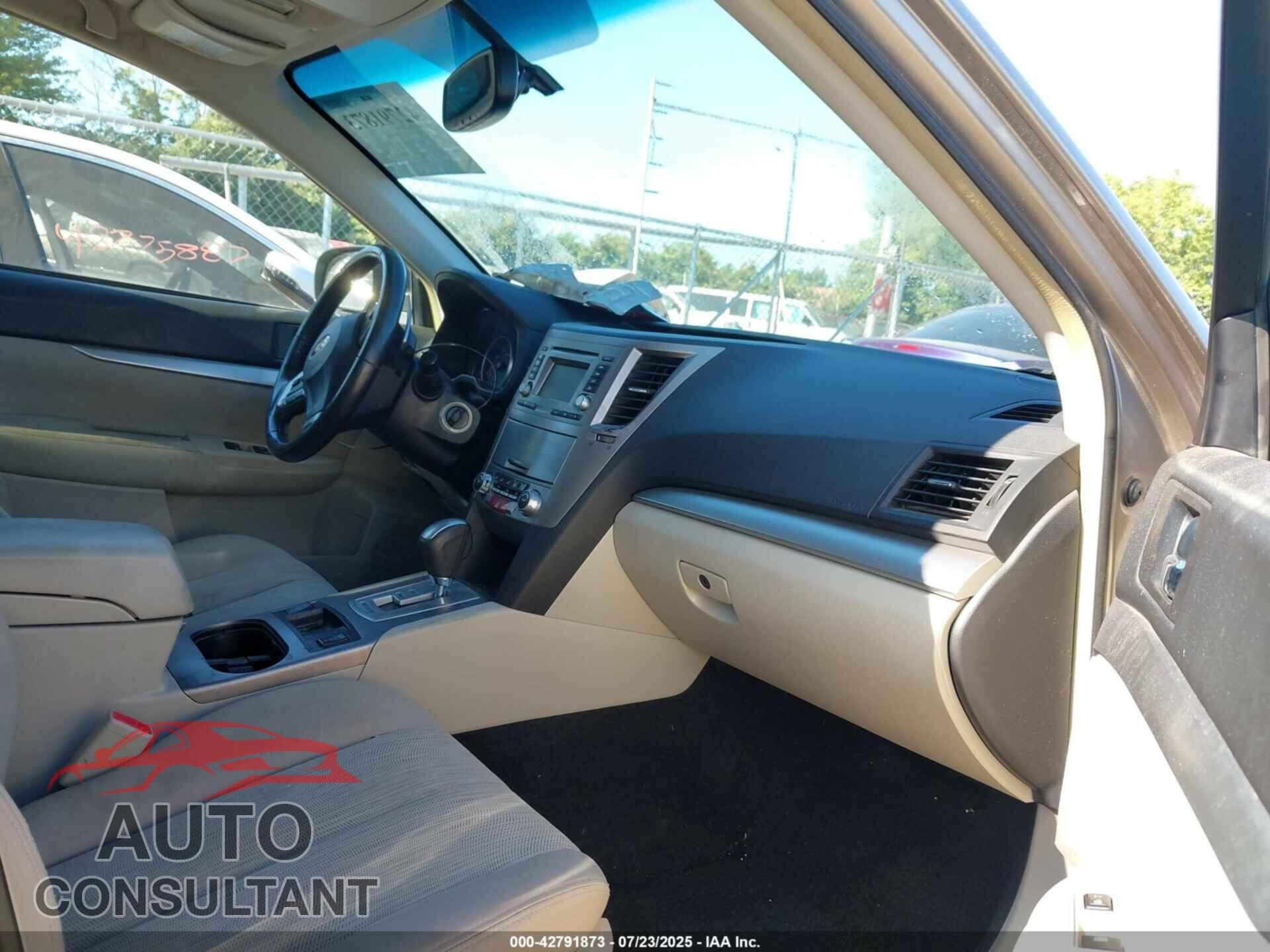 SUBARU OUTBACK 2014 - 4S4BRCDC6E3285034