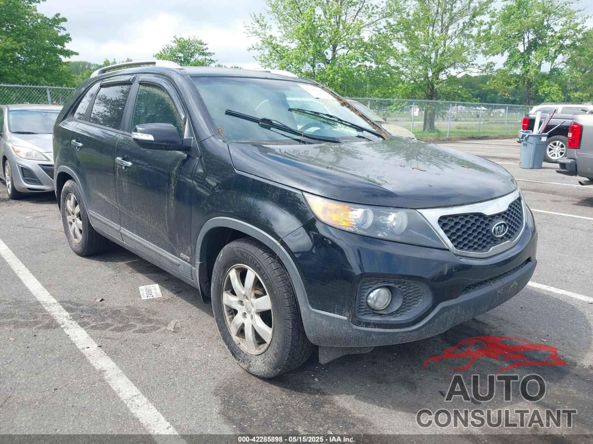 KIA SORENTO 2013 - 5XYKTCA60DG418613