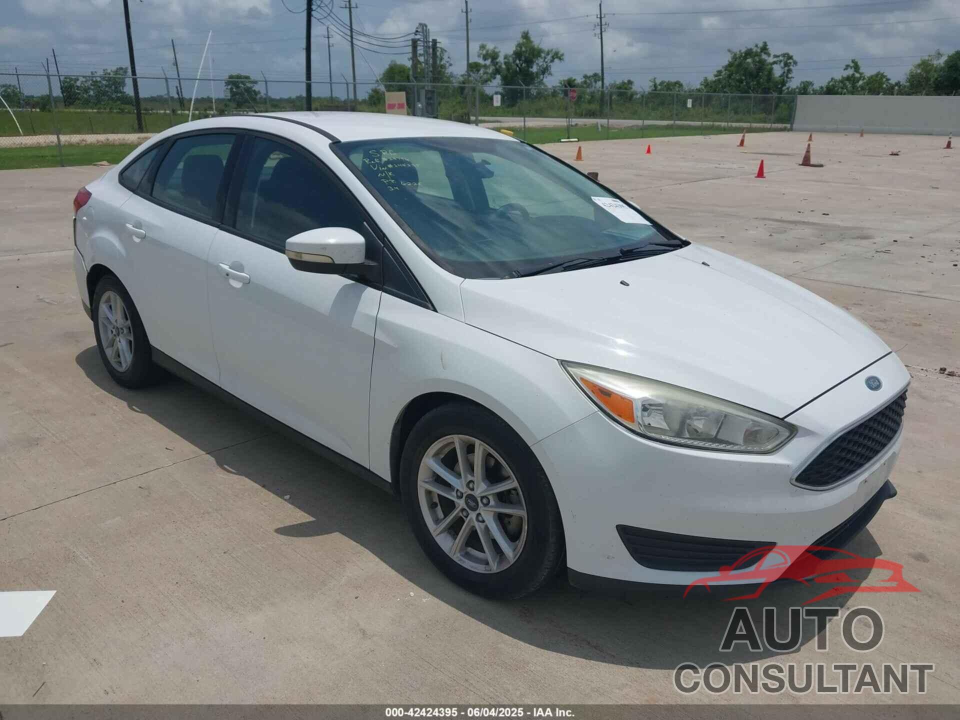 FORD FOCUS 2017 - 1FADP3F20HL244335